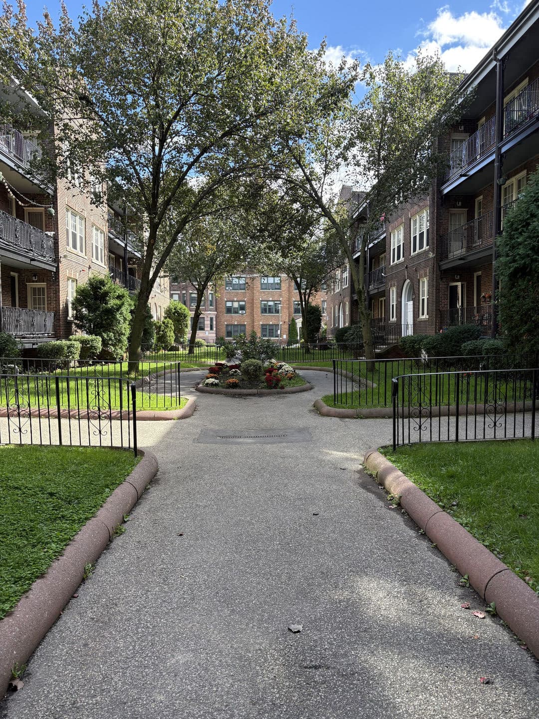 Nazing Court 9 of 28