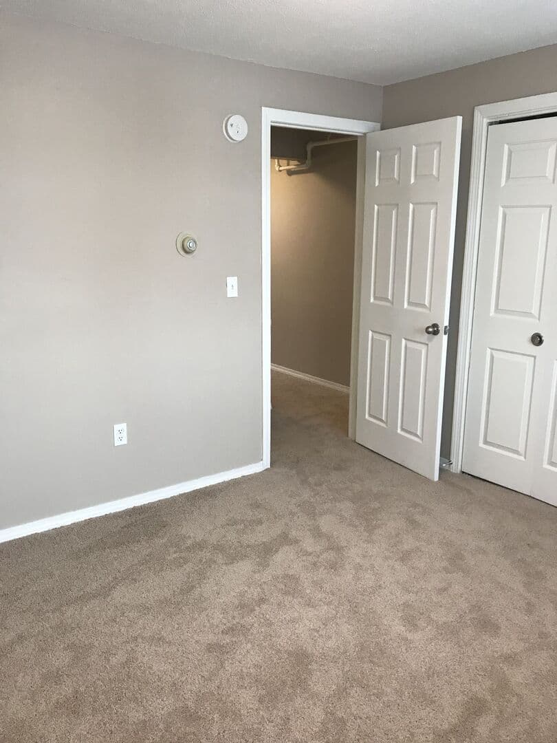 Edgewood Townhomes 2 of 8