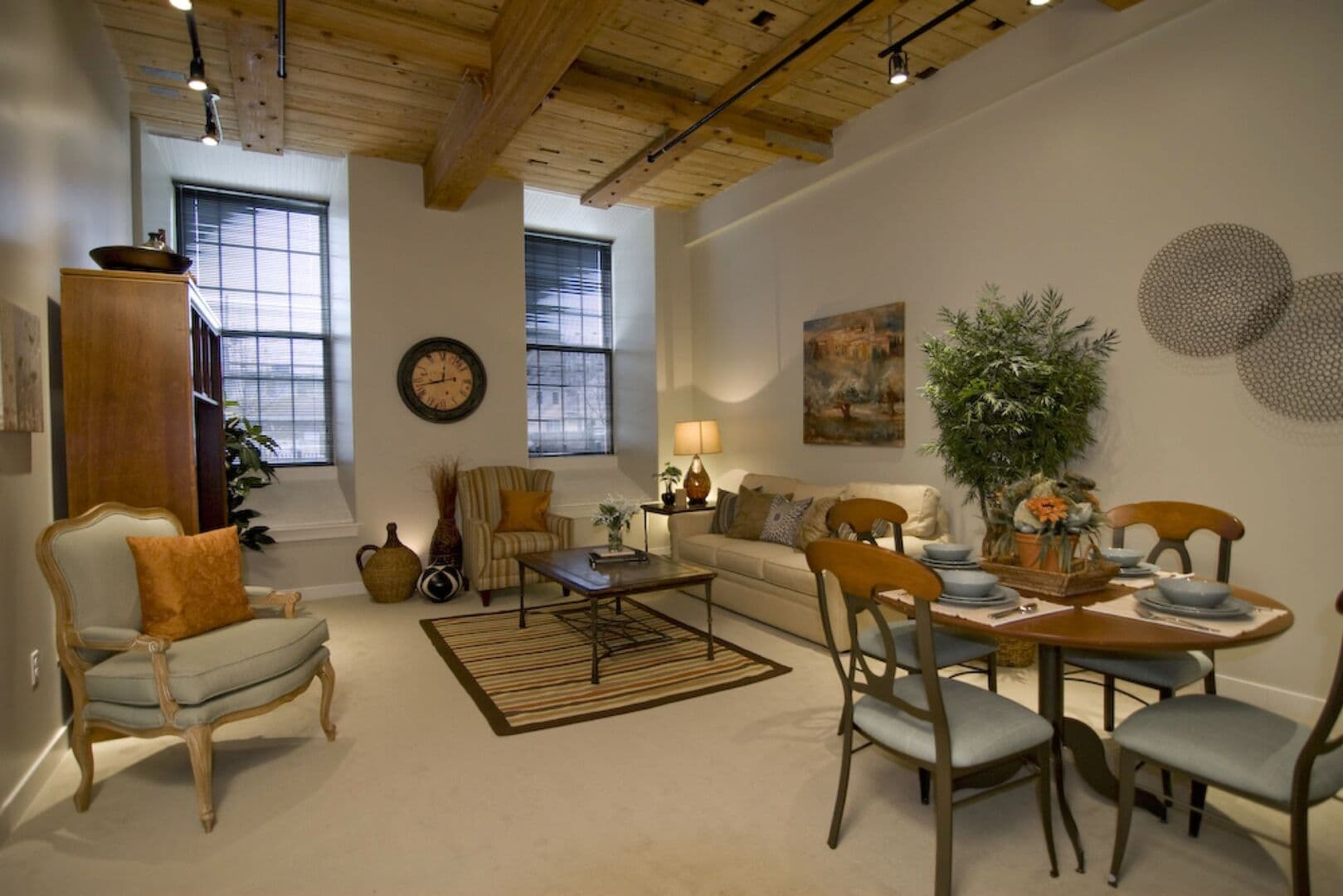 Curtain Lofts 2 of 8