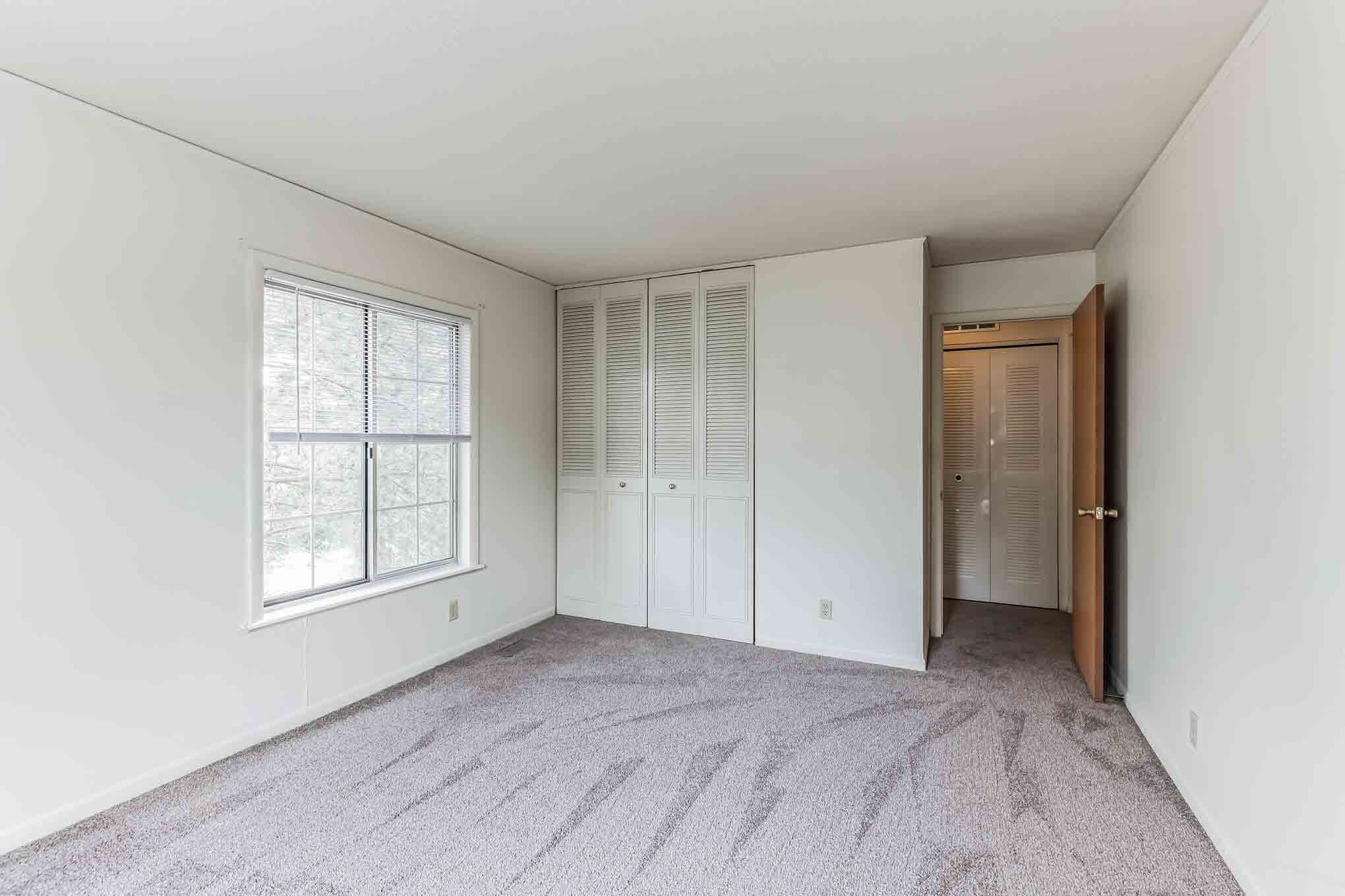 Carriage House MI 4 of 6