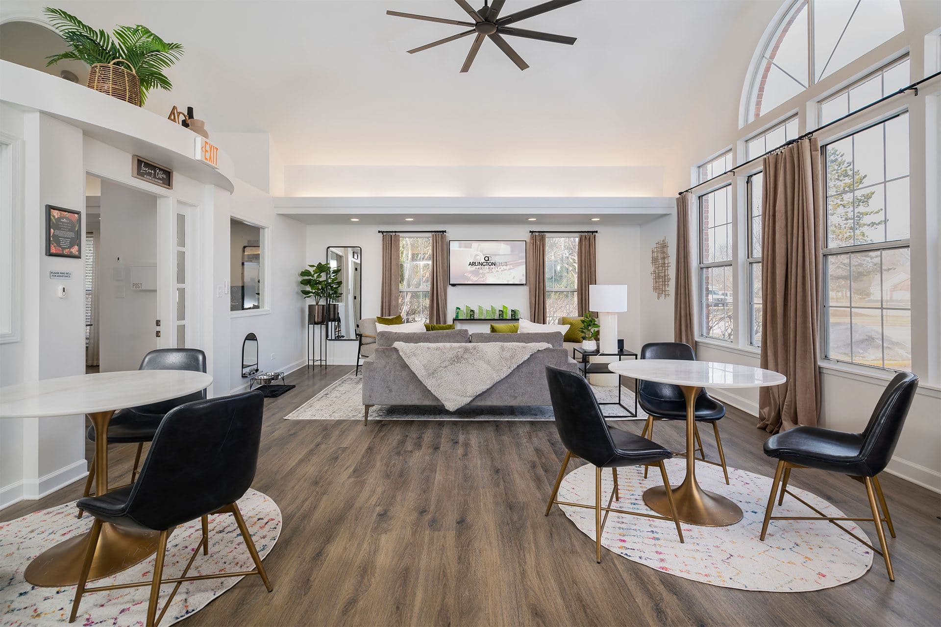 Arlington Club Apartments 1 of 8
