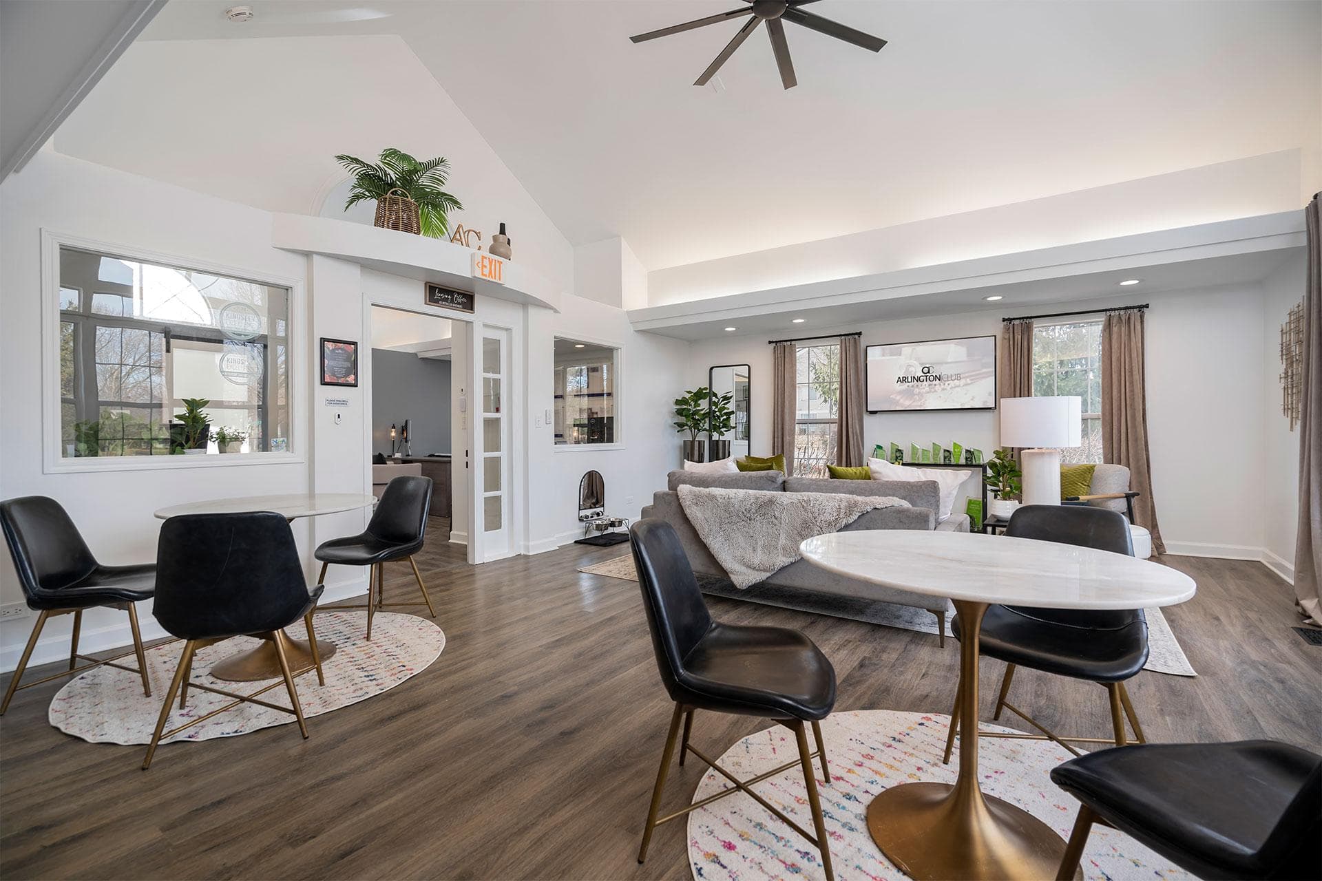 Arlington Club Apartments 2 of 39