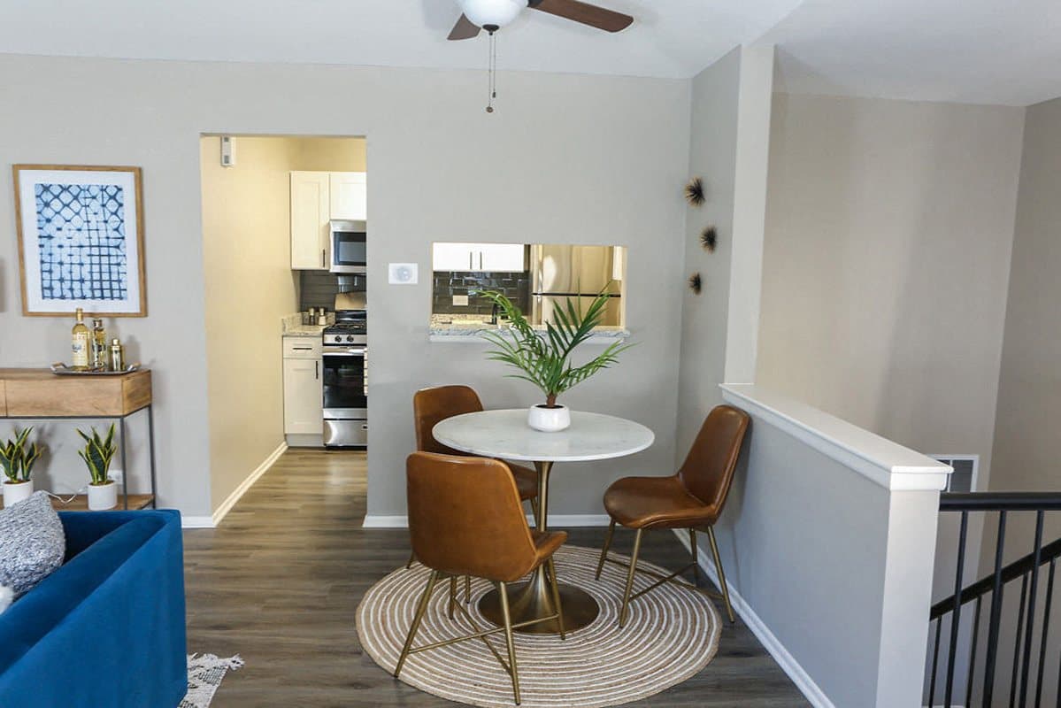 Arlington Club Apartments 22 of 39
