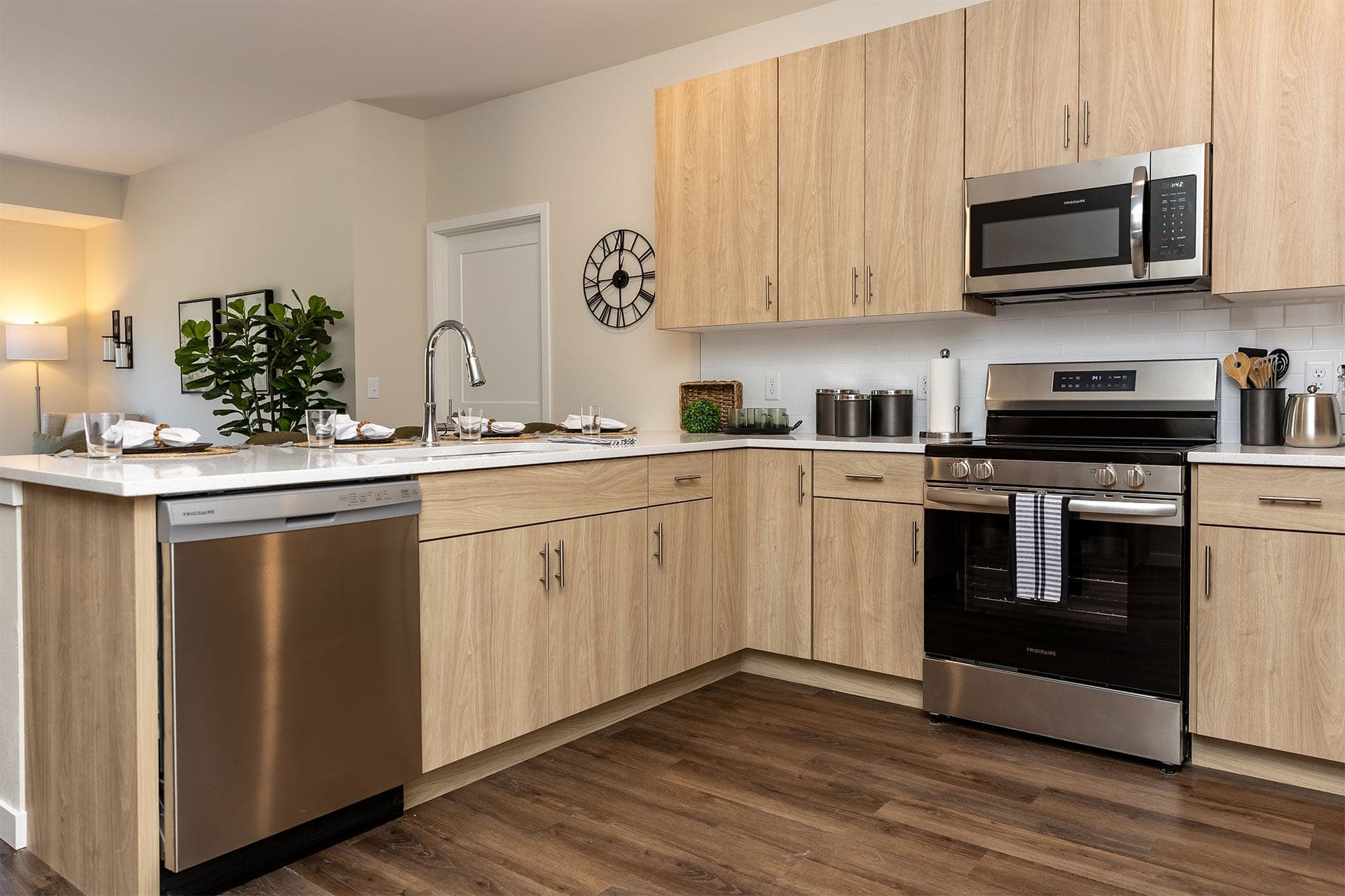 Avalon Apartments 26 of 44