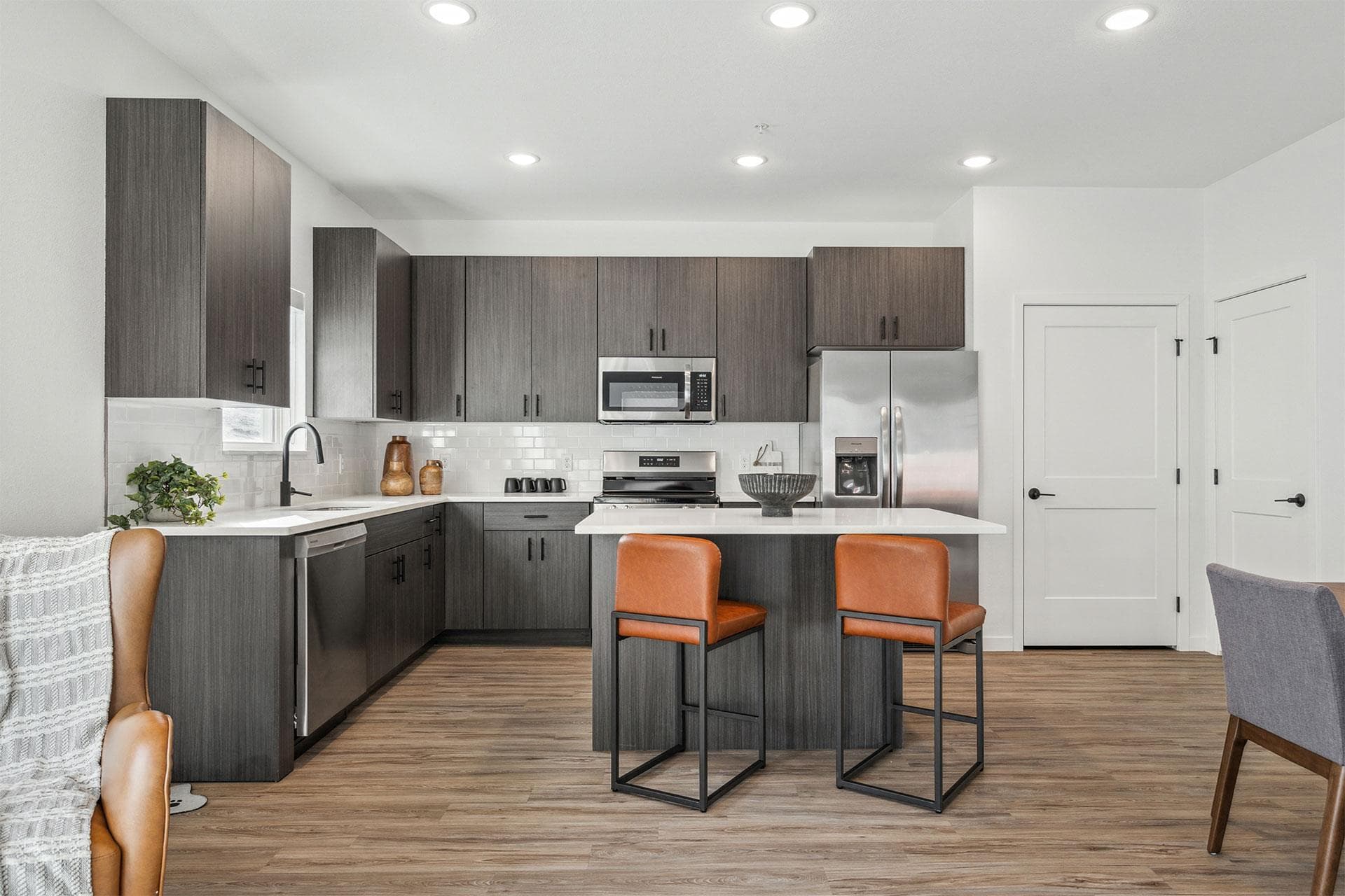 Avalon Apartments 3 of 44