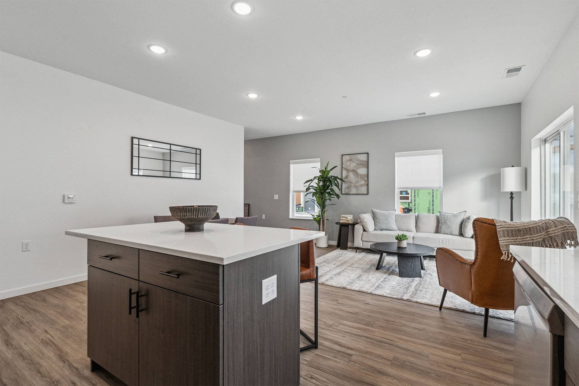 Avalon Apartments 7 of 44