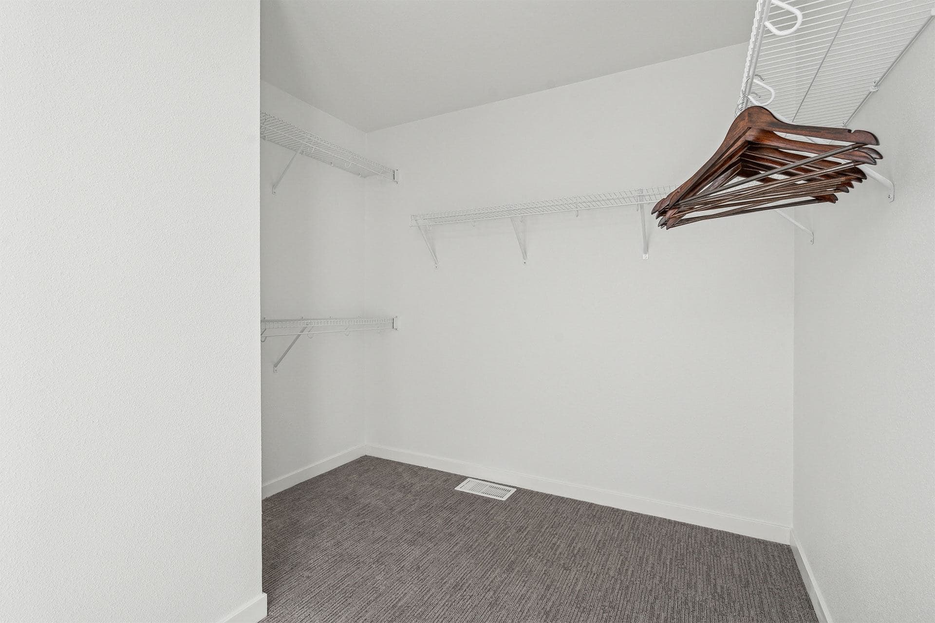 Avalon Apartments 20 of 44