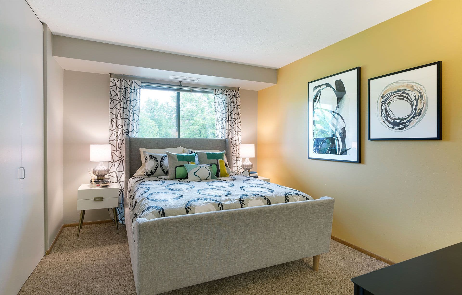 Modern Apartments in St. Paul, MN 10 of 39