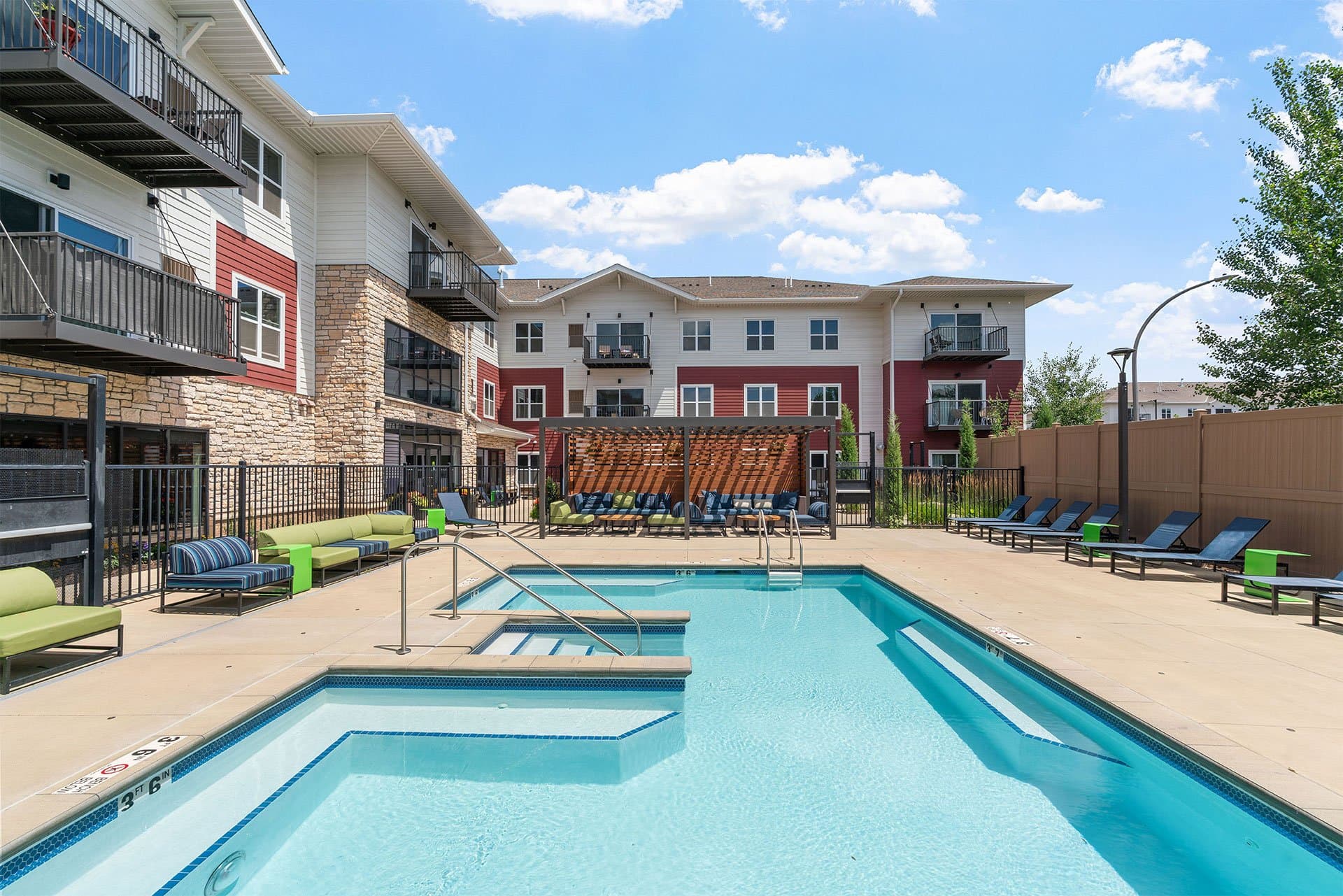 Chamberlin Apartments 47 of 54