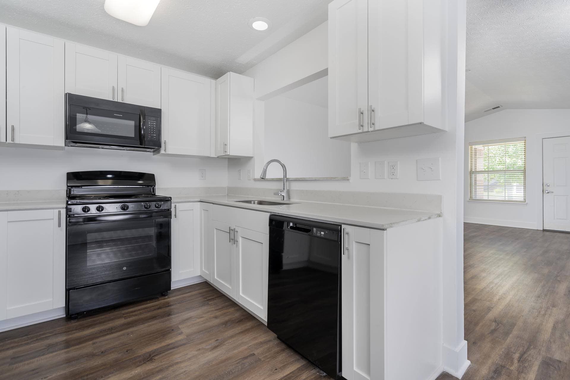 Crown Plaza Apartments in Plainfield, IN 2 of 38