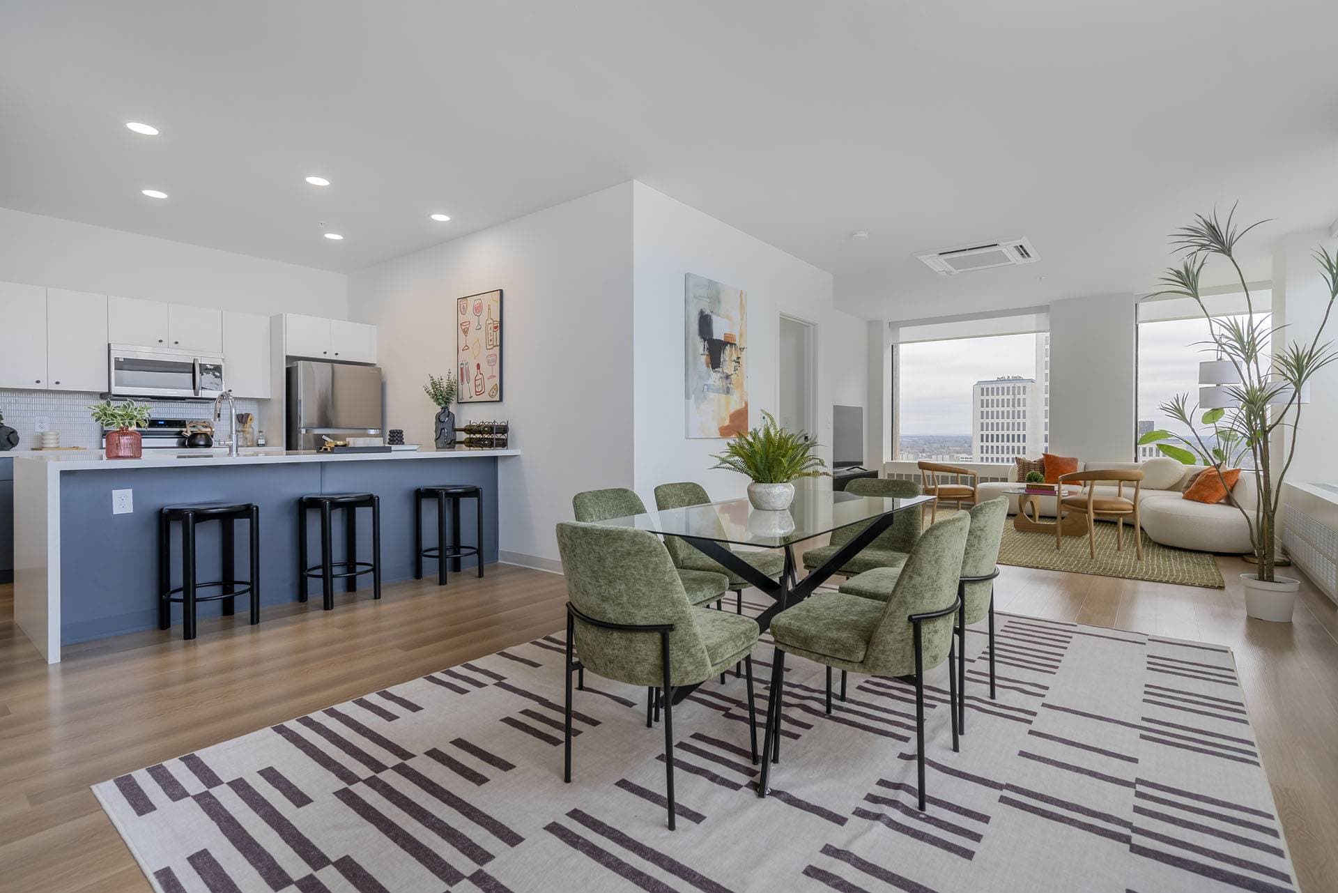 Luxury Living 9 of 63