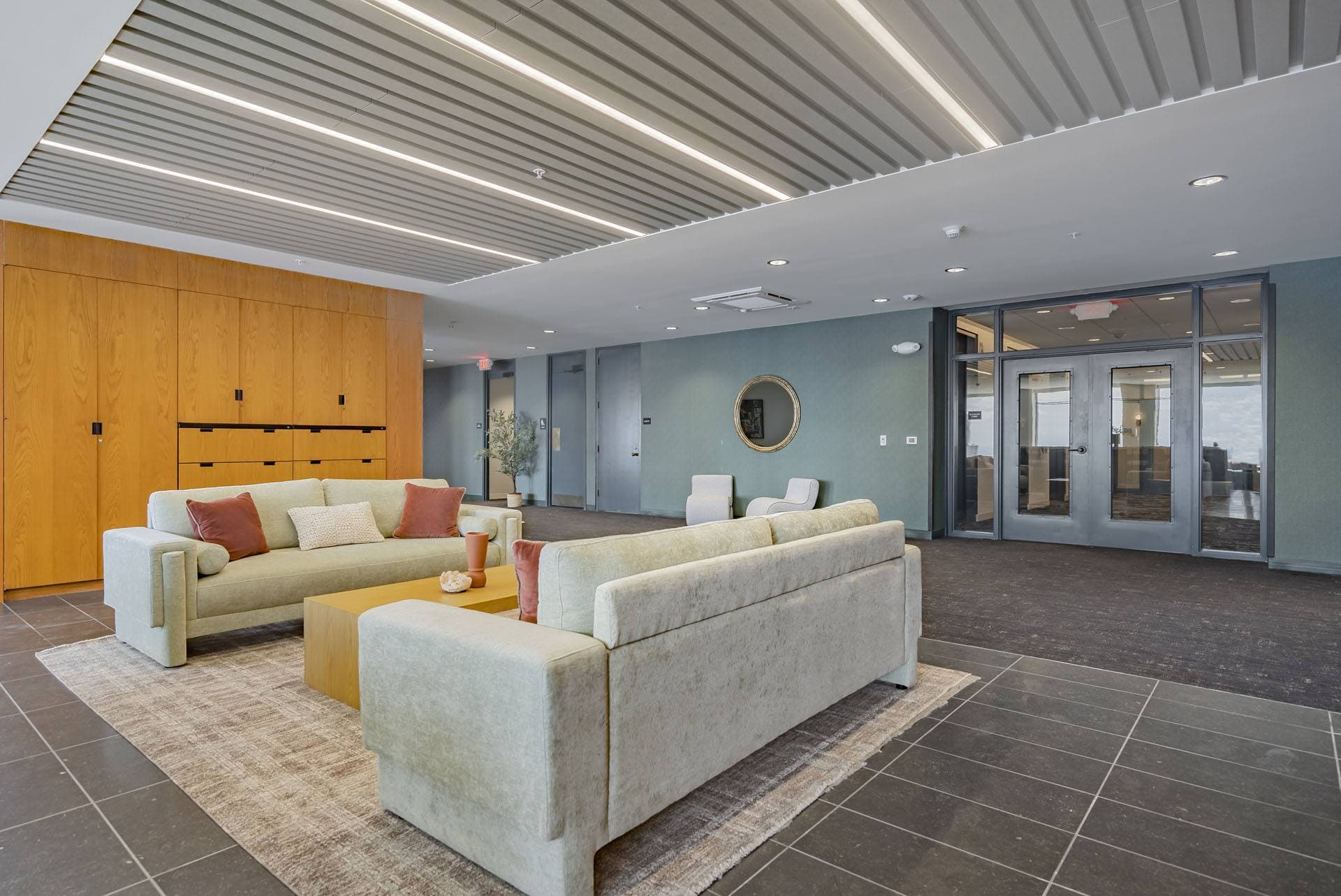 Luxury Living 30 of 63