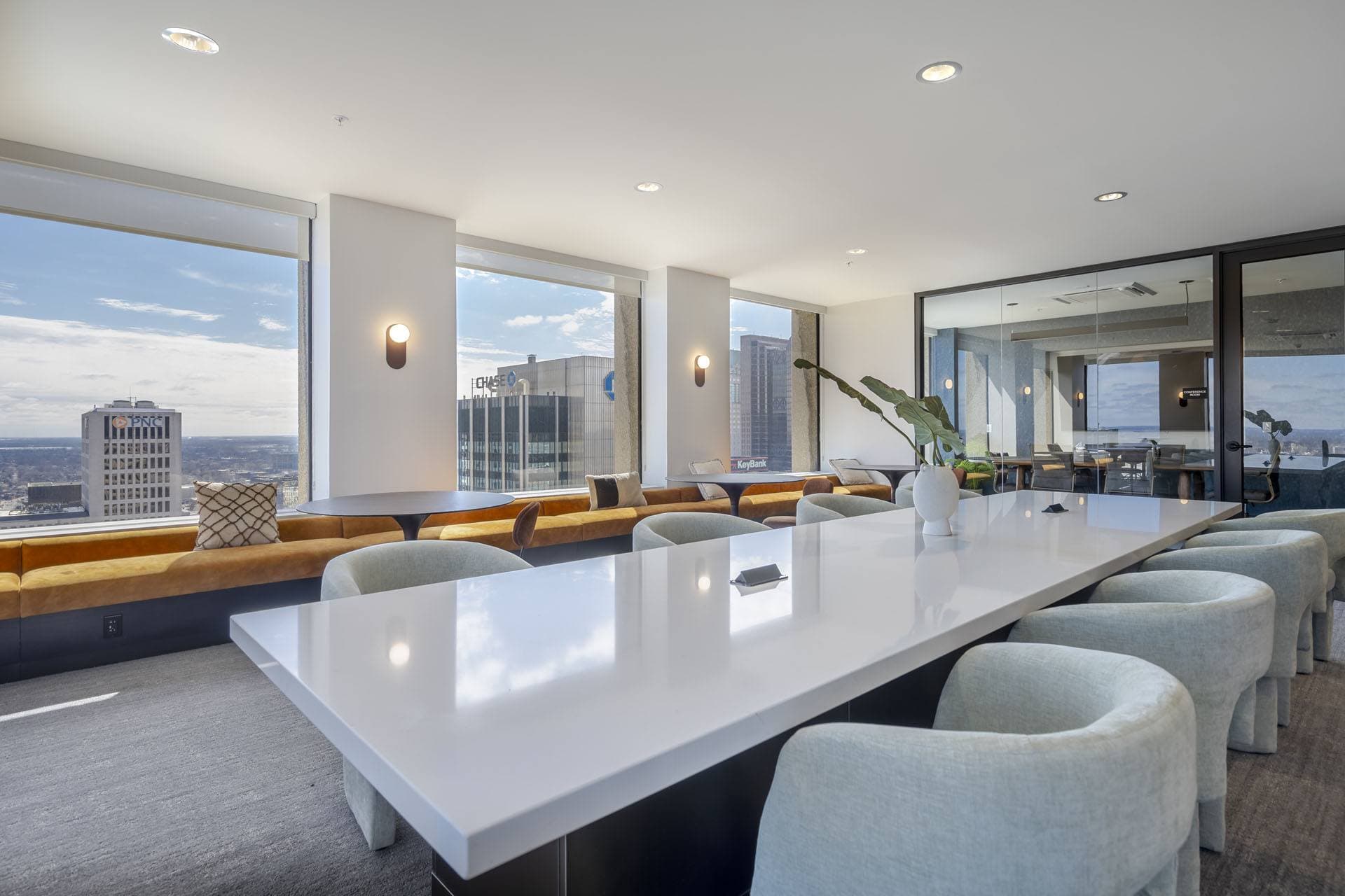 Luxury Living 42 of 63