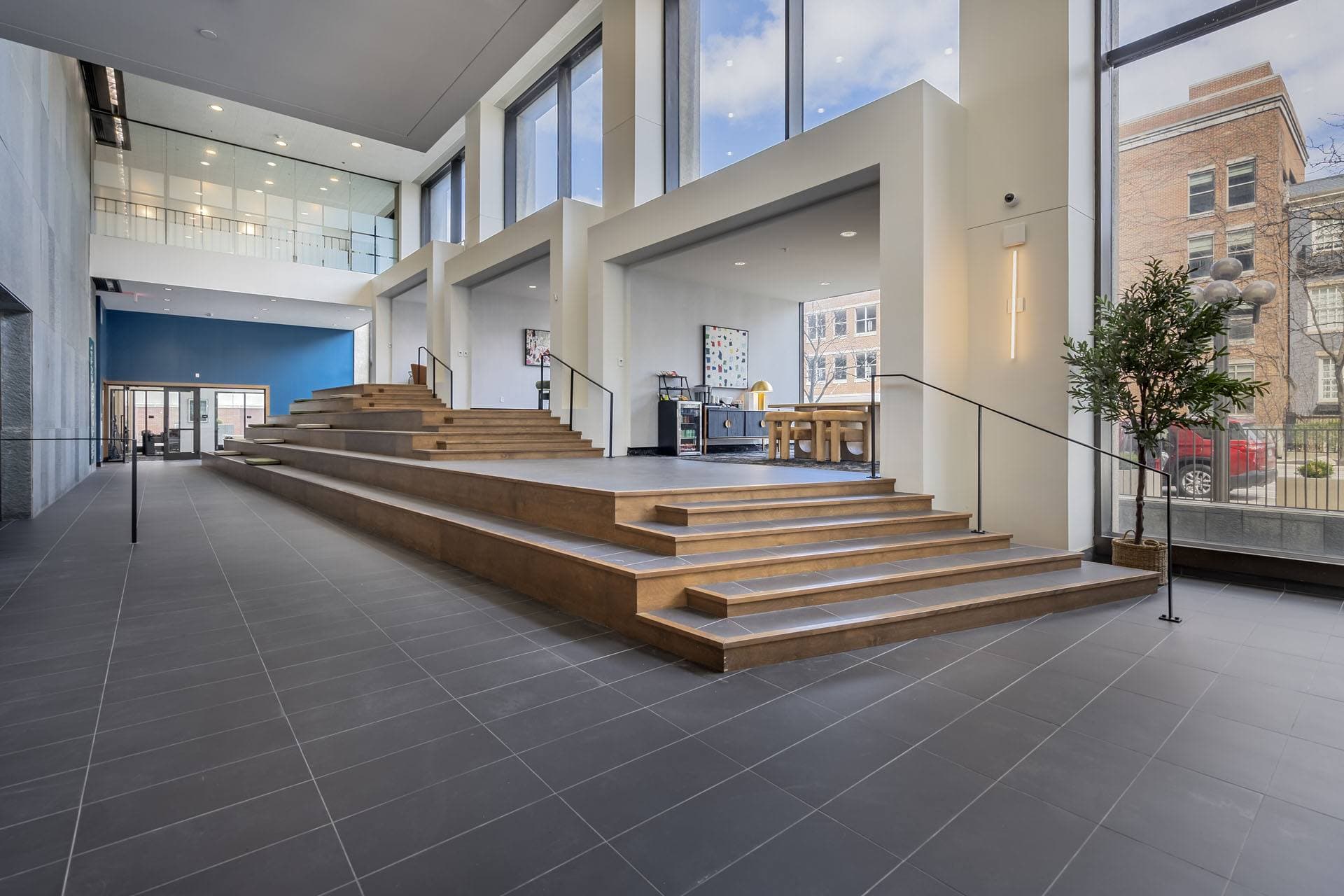 Luxury Living 23 of 63