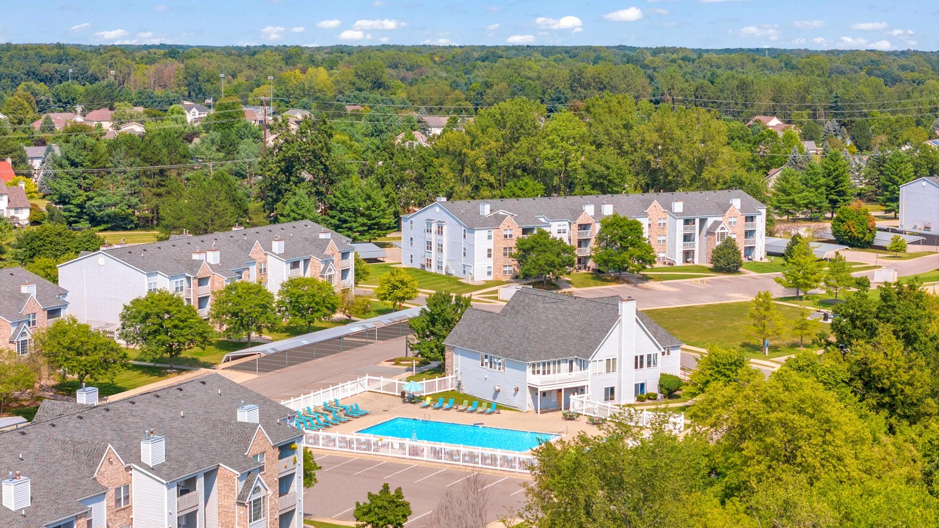 Central Park Apartments &amp; Townhomes in Okemos, MI 24 of 29