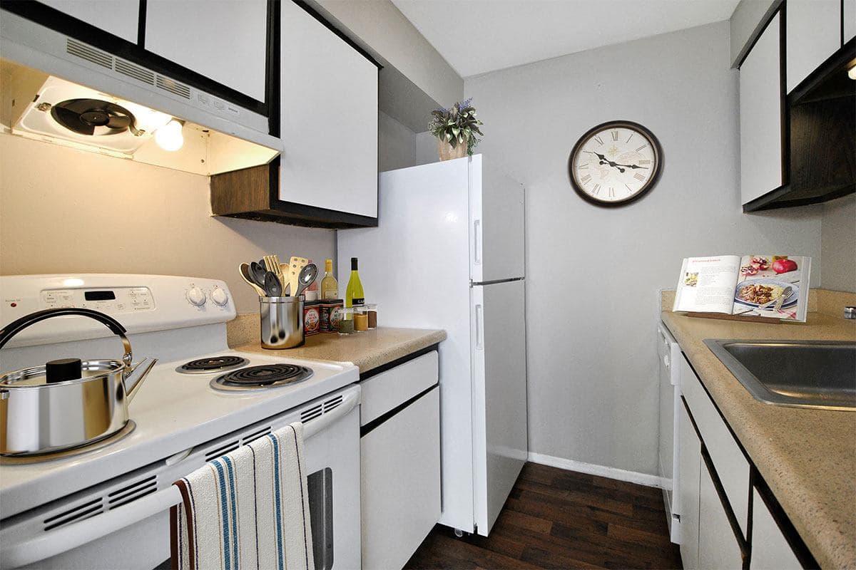 Carlyle Place Apartments 9 of 11