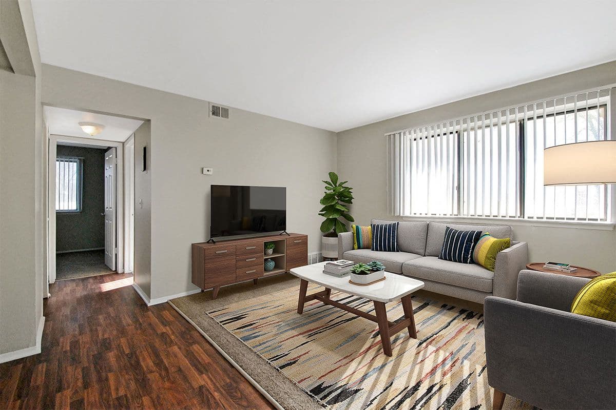 Carlyle Place Apartments 3 of 11