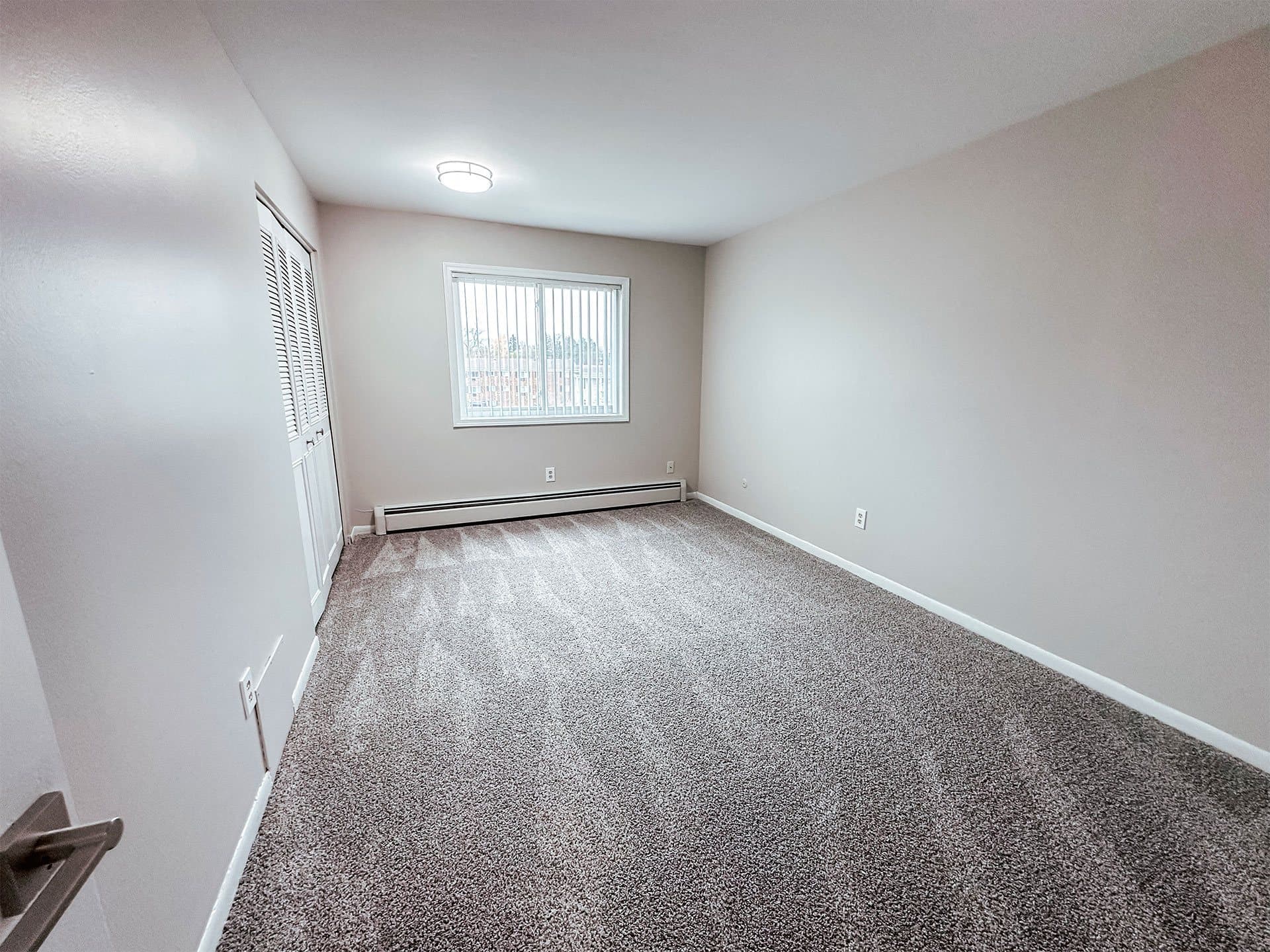 Element on Main Apartments 7 of 19