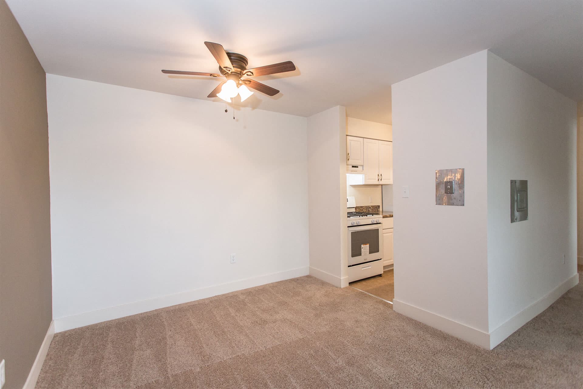 Hampsire Park Apartments 2 of 17