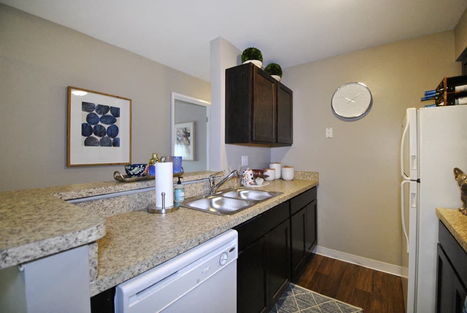 Lansing Apartments for Rent at Village Green of Lansing 12 of 12