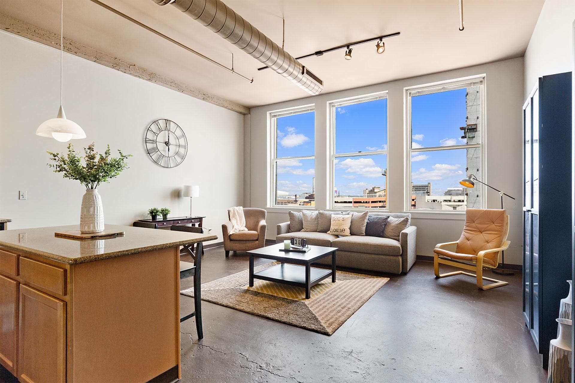 The Lofts of Merchant Row 17 of 29