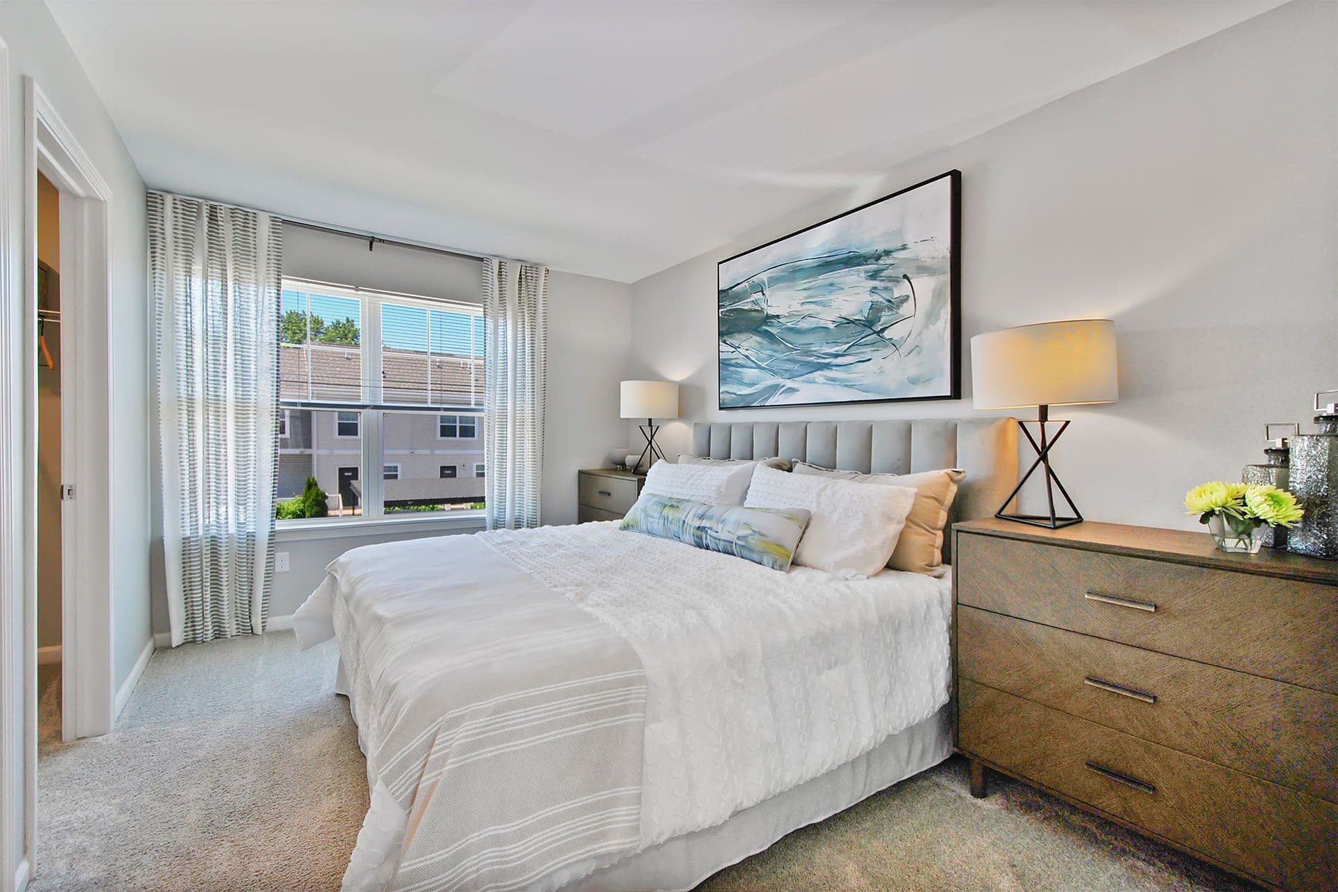 Midtown Pointe Apts and Townhomes 13 of 46