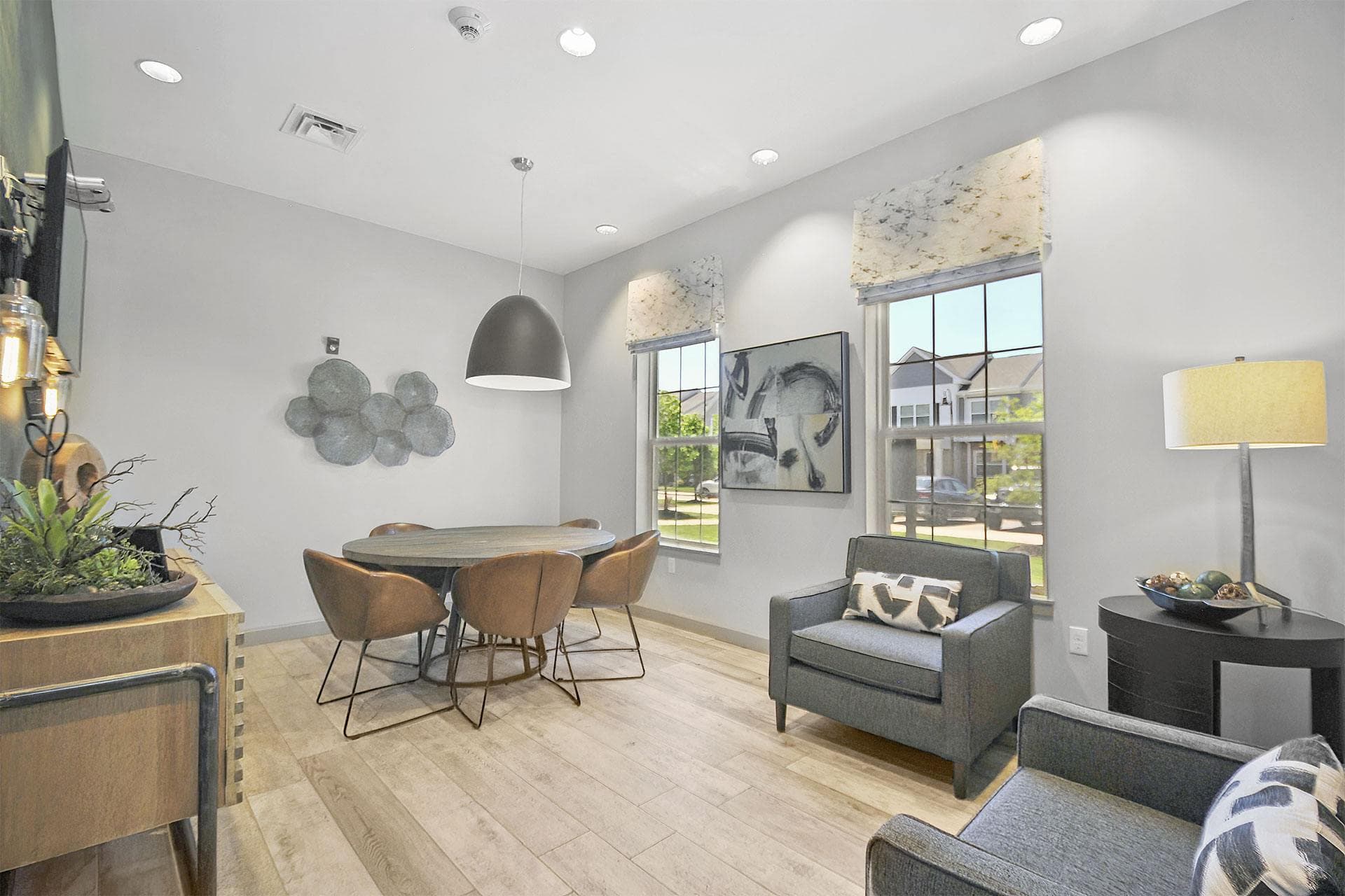 Midtown Pointe Apts and Townhomes 31 of 46