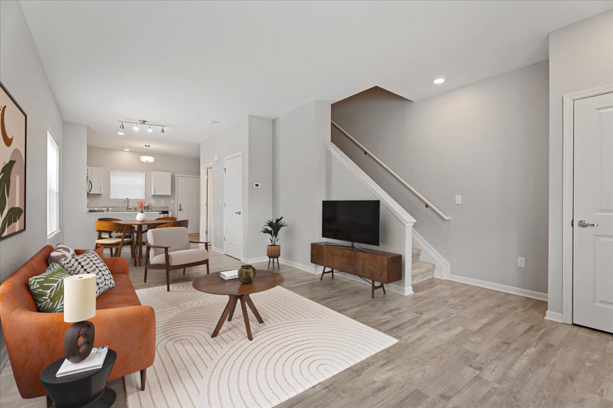 Midtown Pointe Apts and Townhomes 2 of 46
