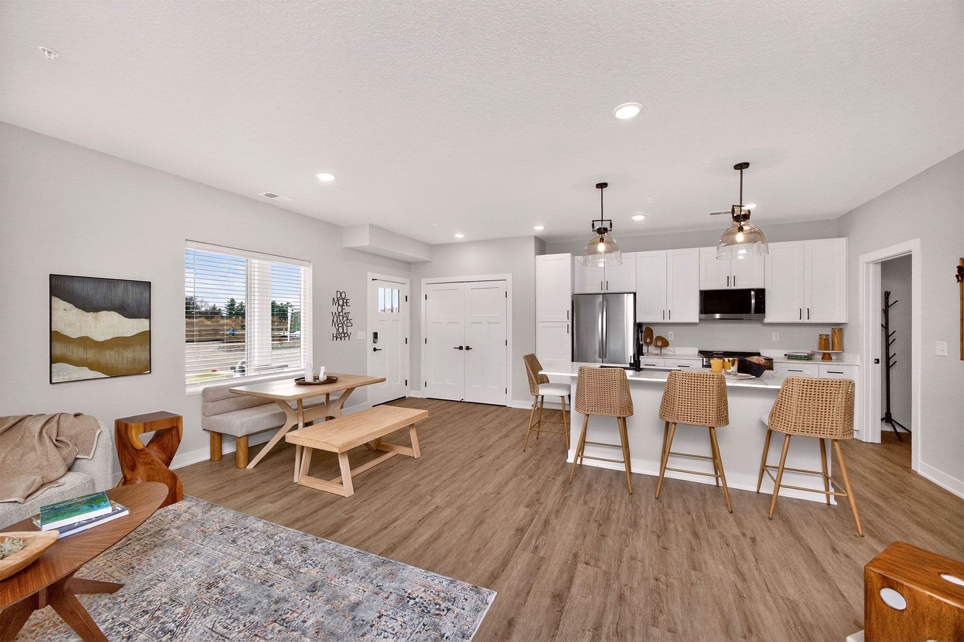 Luxury Apartments &amp; Townhomes in West Des Moines Picket Fence Rentals 11 of 34