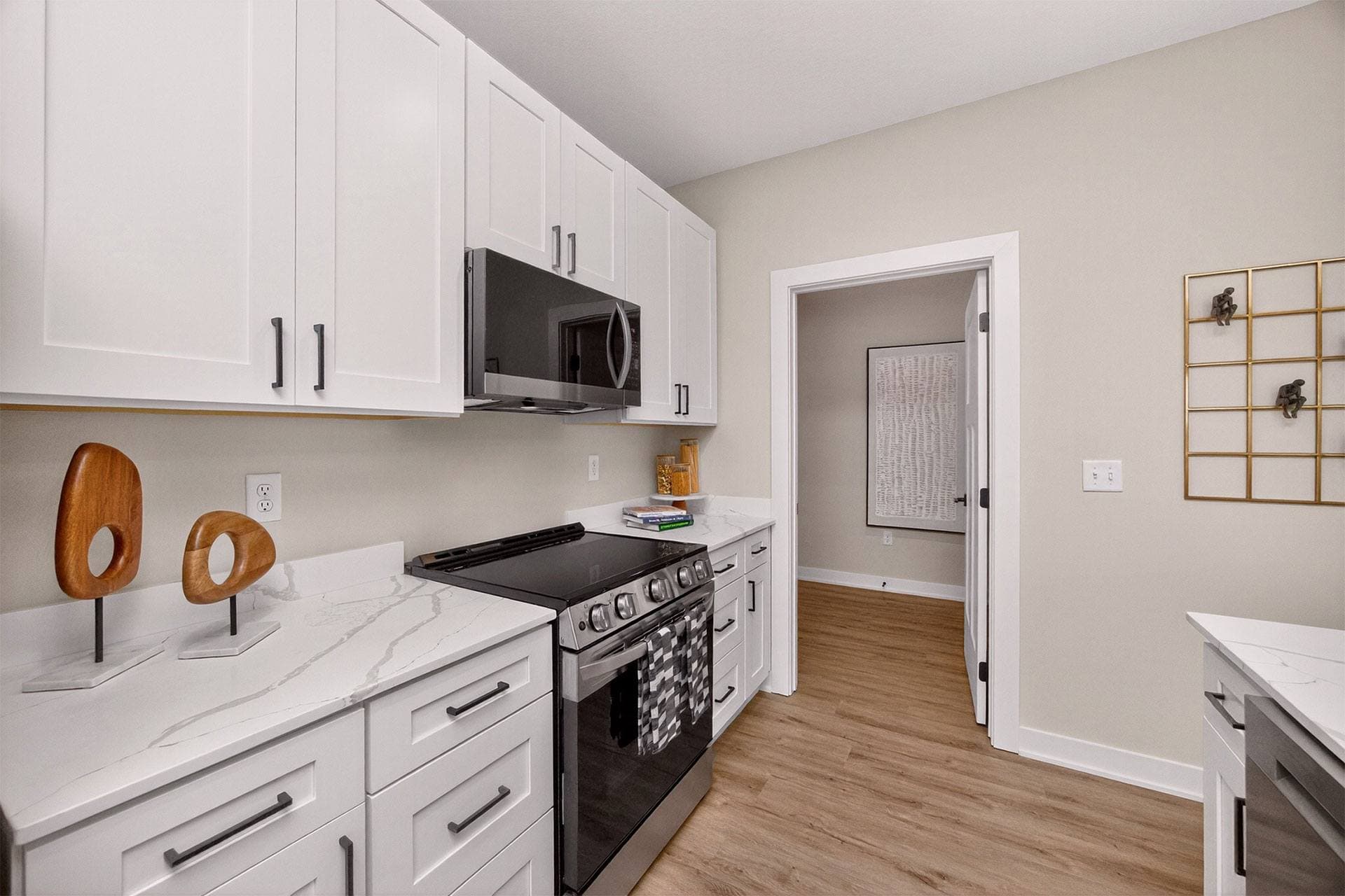 Luxury Apartments &amp; Townhomes in West Des Moines Picket Fence Rentals 3 of 34