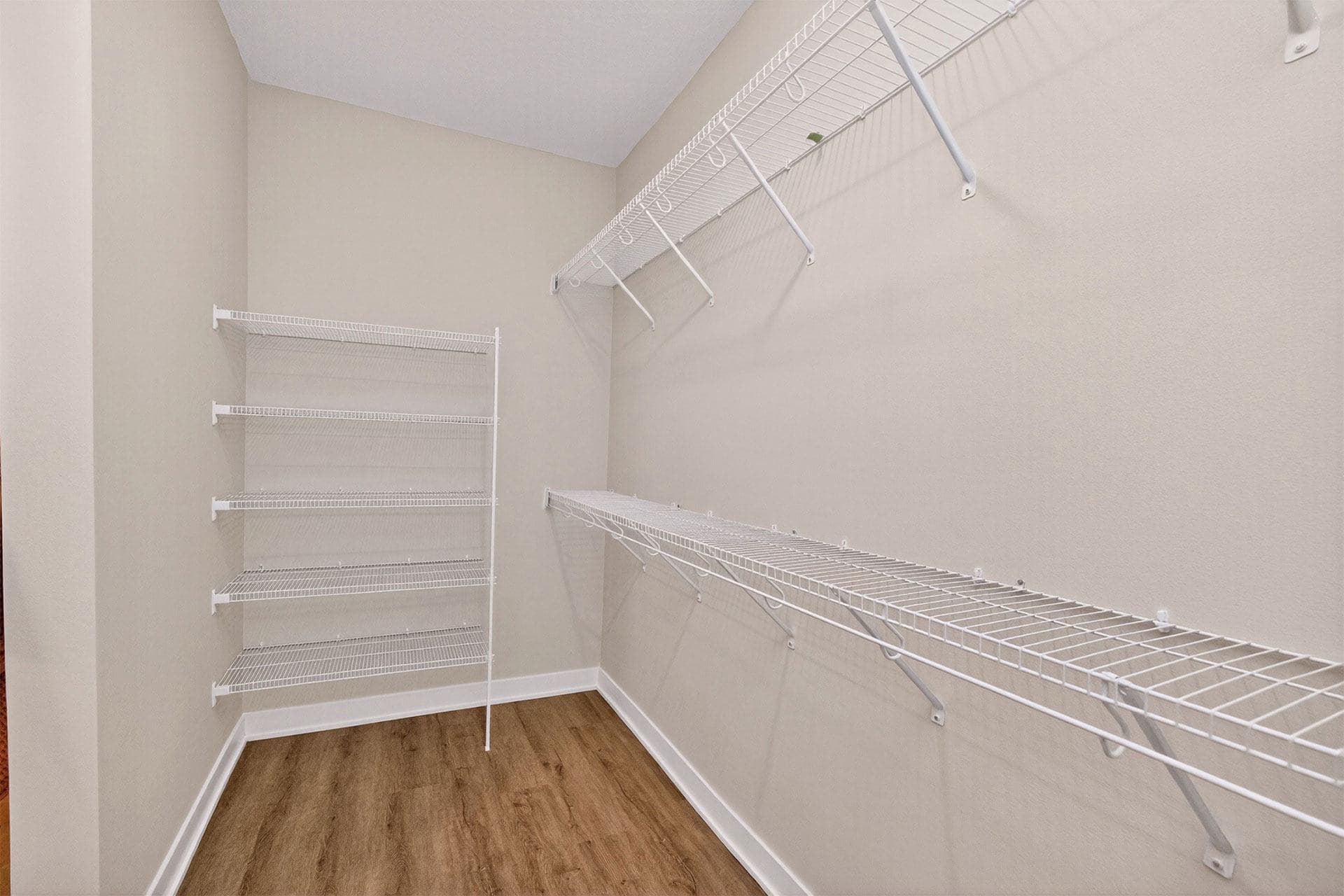 Luxury Apartments &amp; Townhomes in West Des Moines Picket Fence Rentals 24 of 34
