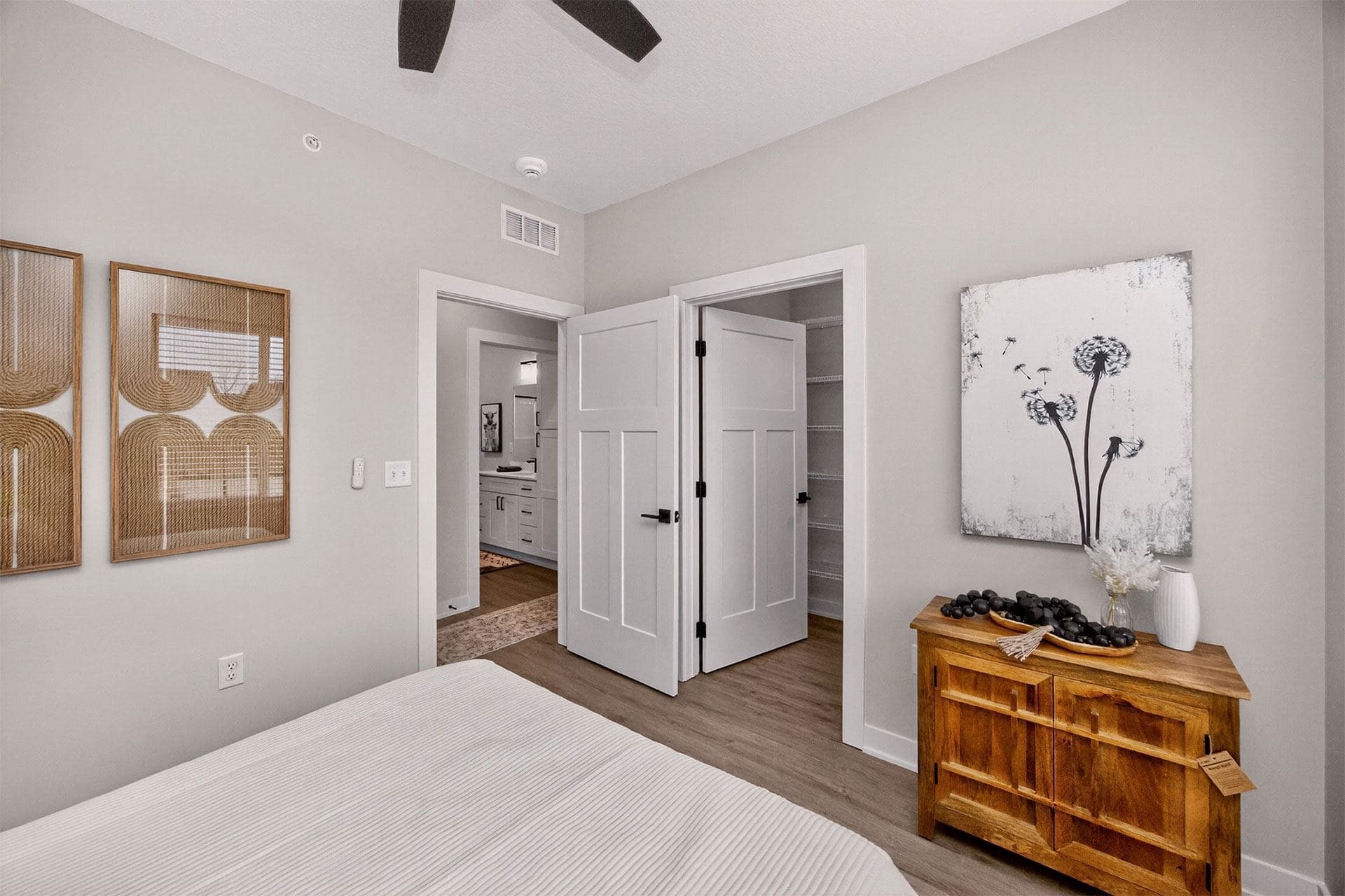Luxury Apartments &amp; Townhomes in West Des Moines Picket Fence Rentals 17 of 34