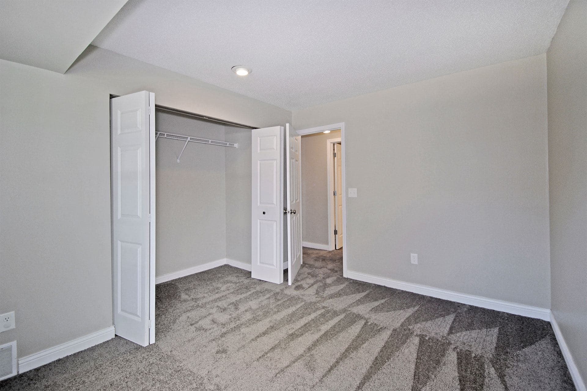 Woodland Heights 11 of 38