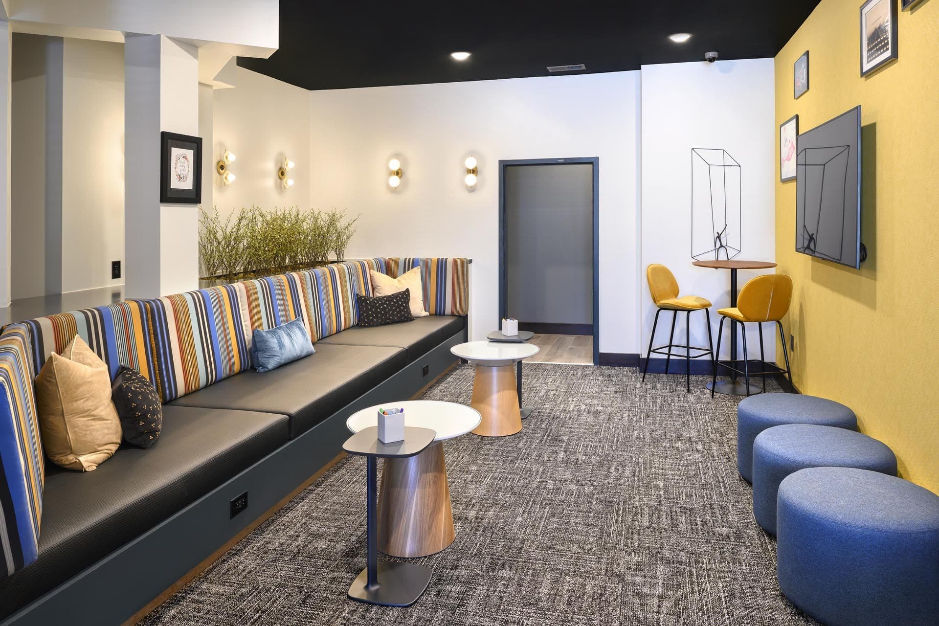 Luxury Studio, 1 &amp; 2 Bedroom Apartments in Covington, KY 10 of 22