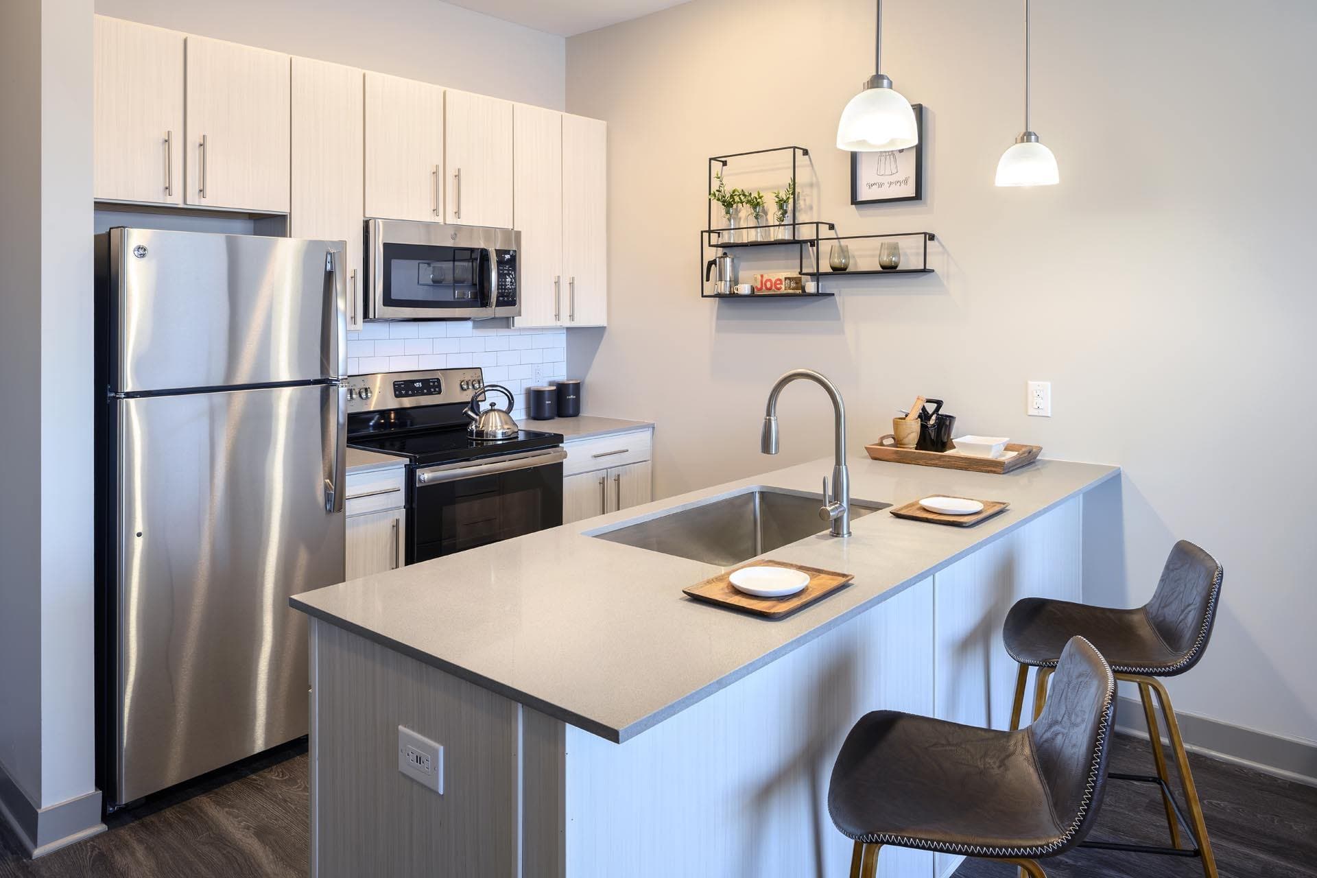 Luxury Studio, 1 &amp; 2 Bedroom Apartments in Covington, KY 2 of 22