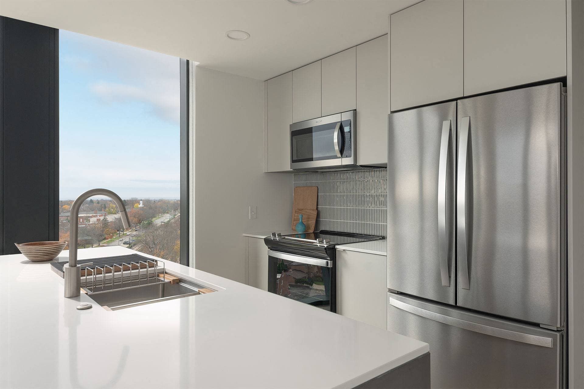Raye Apartments 18 of 65