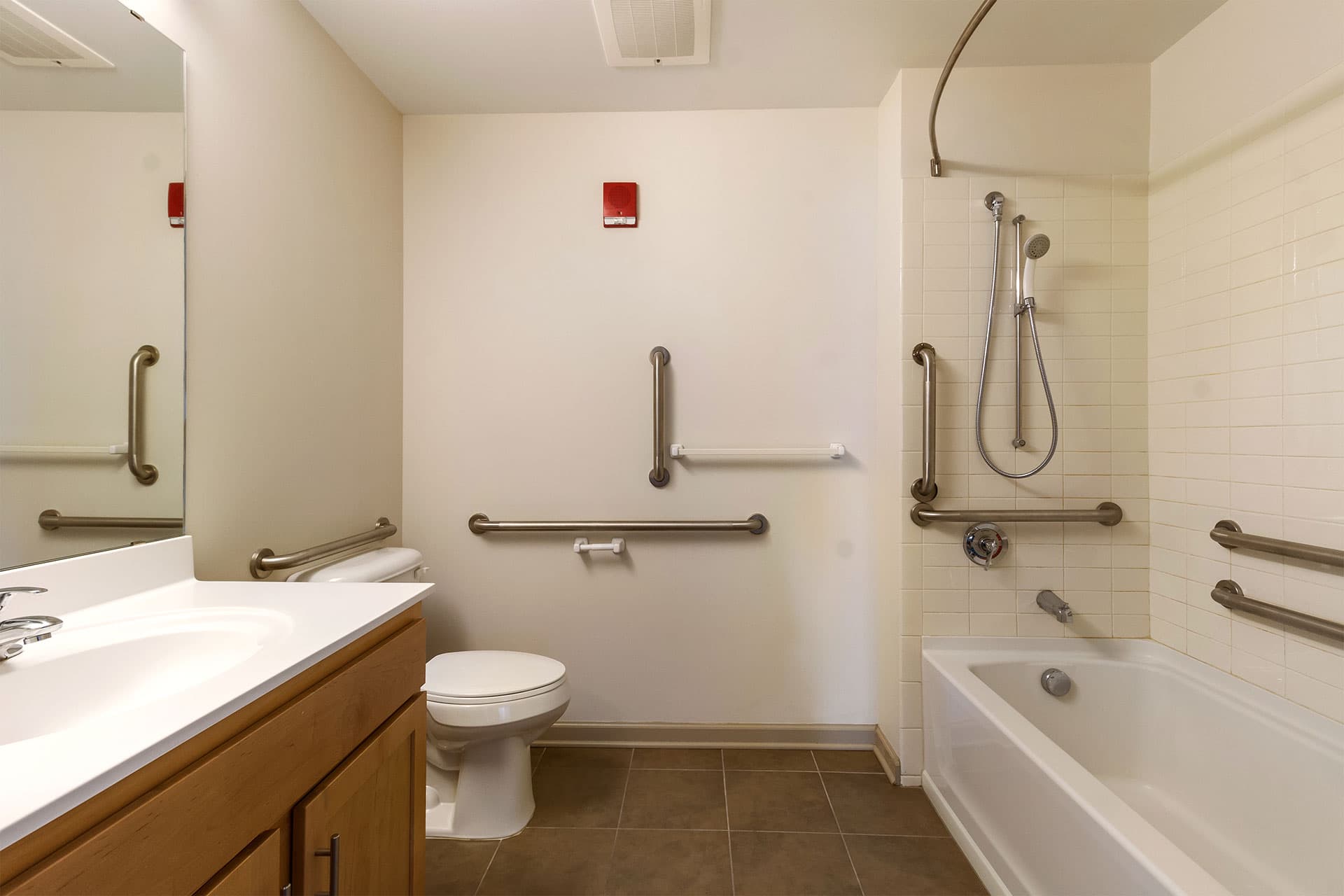 Strathmore Apartments Luxury Apartments for Rent in Downtown Detroit, MI 10 of 15