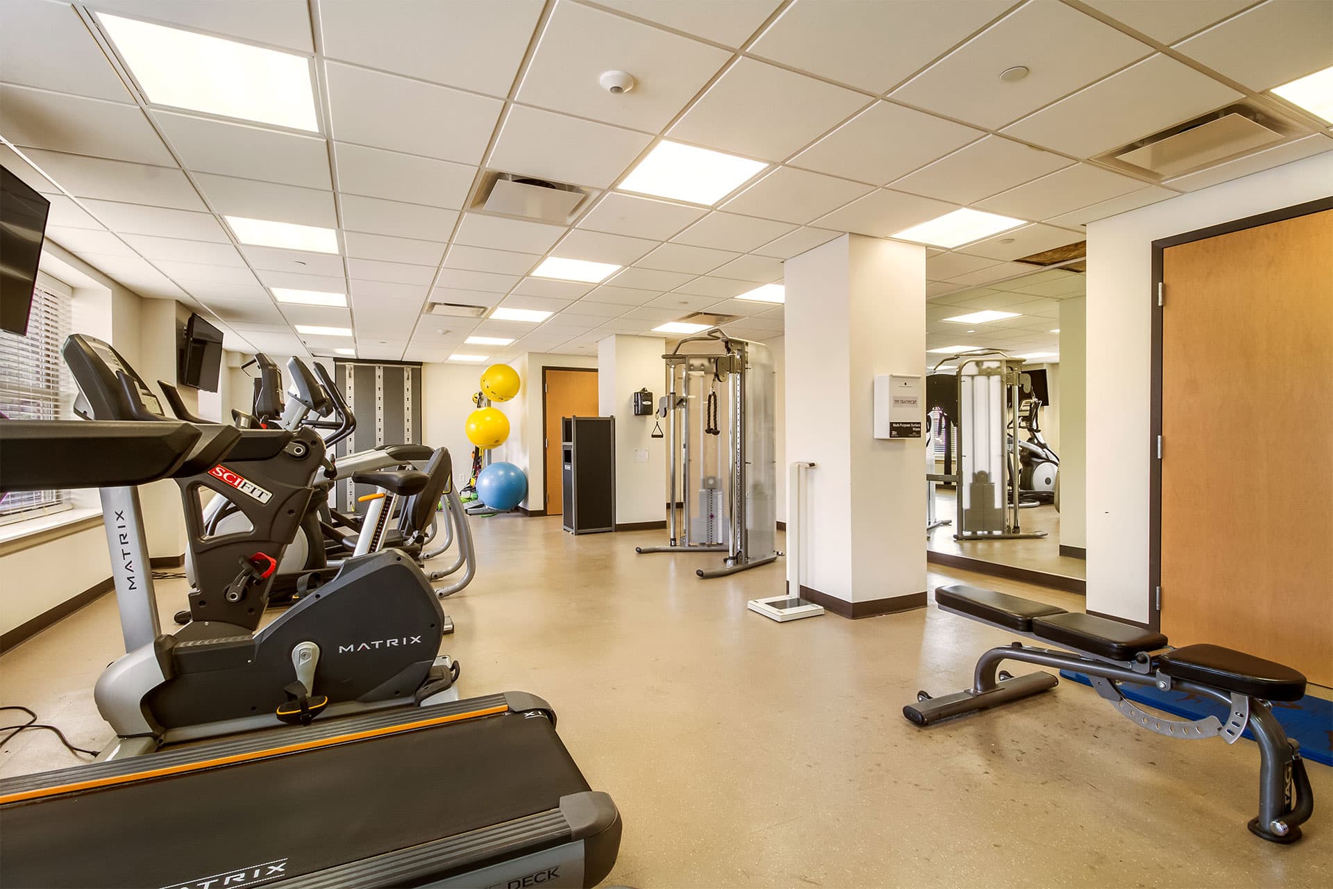 Strathmore Apartments Luxury Apartments for Rent in Downtown Detroit, MI 14 of 15