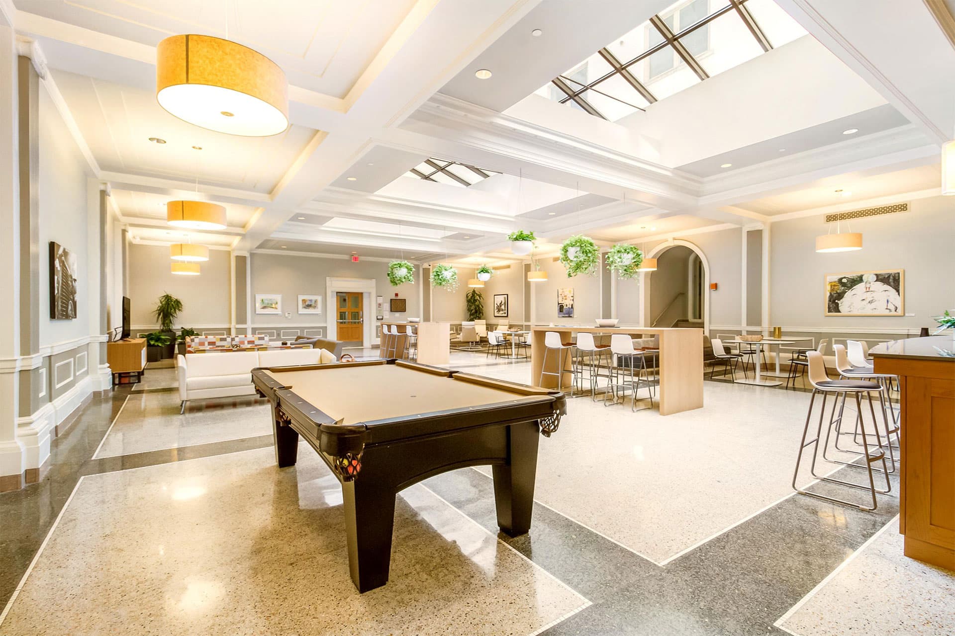 Strathmore Apartments Luxury Apartments for Rent in Downtown Detroit, MI 11 of 15