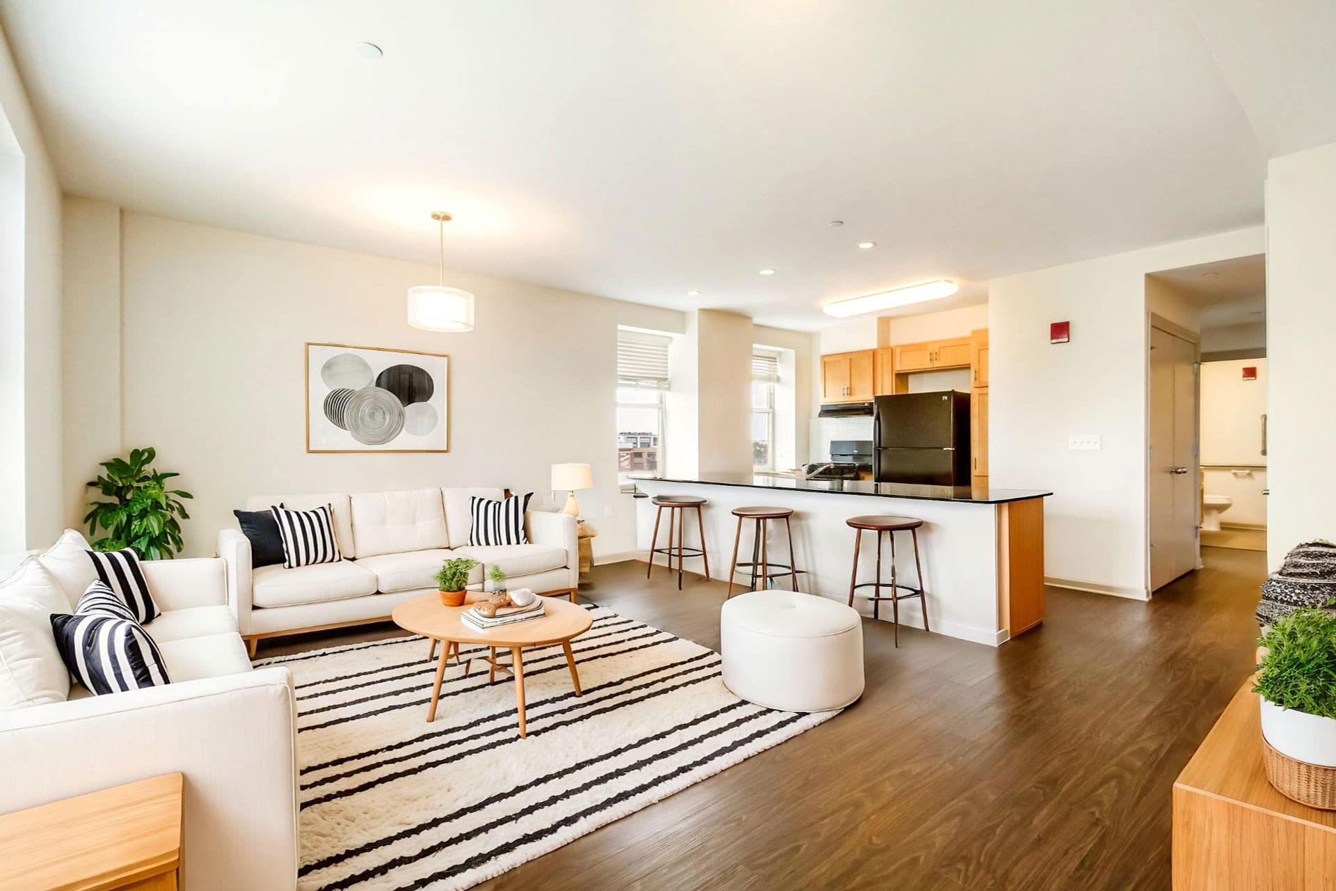 Strathmore Apartments Luxury Apartments for Rent in Downtown Detroit, MI 1 of 15