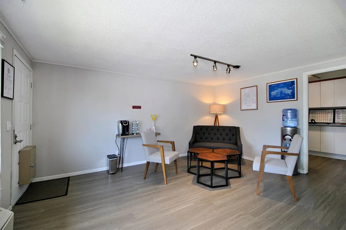 Surrey Park Apartments 1 of 34