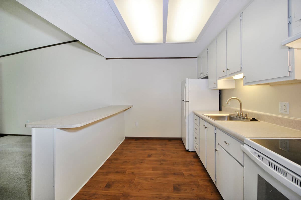 Surrey Park Apartments 26 of 34