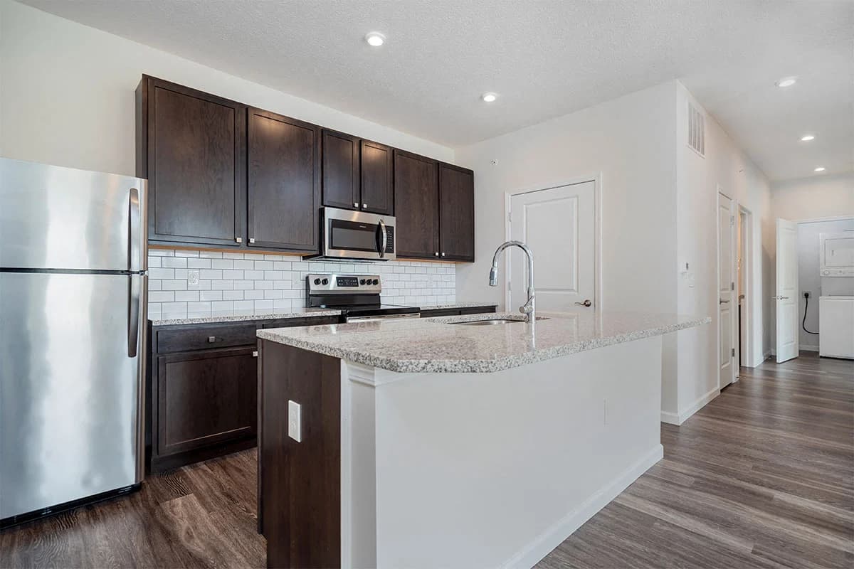 The Bentley Apartments 4 of 28