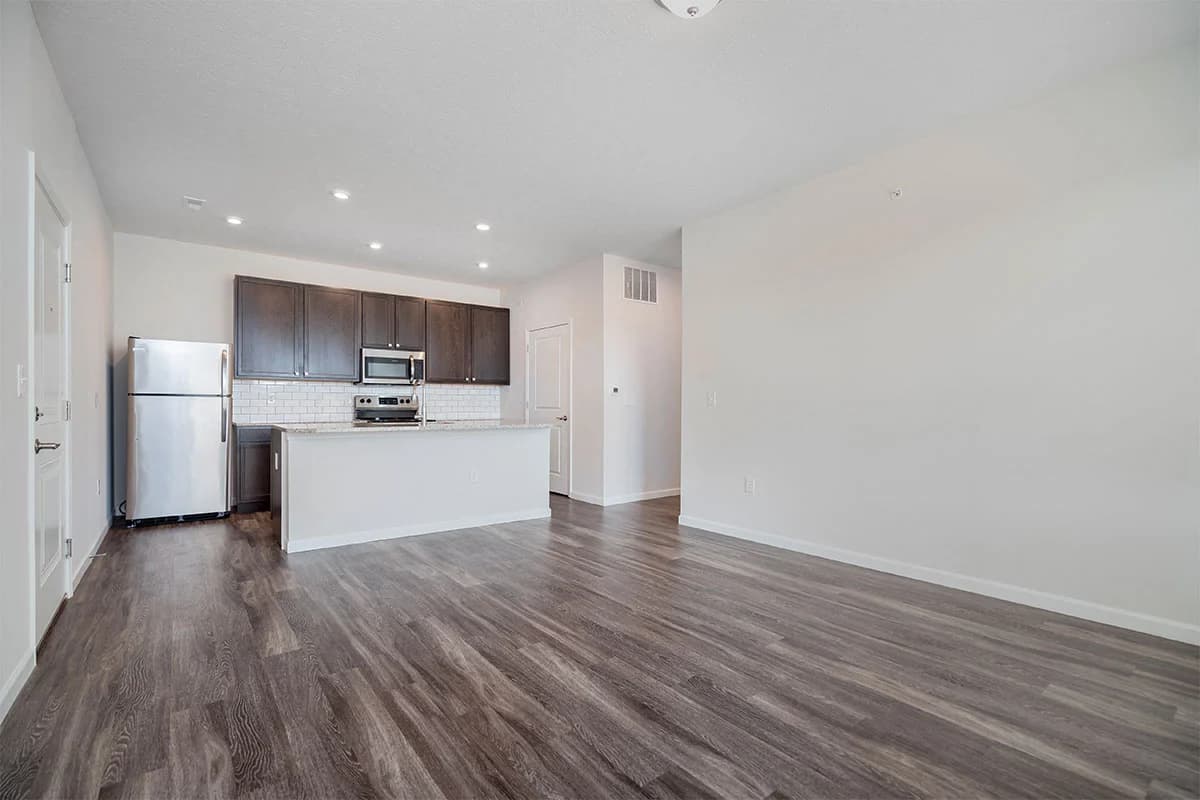 The Bentley Apartments 19 of 28