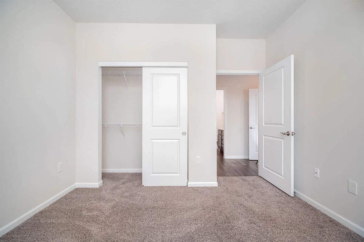 The Bentley Apartments 18 of 28