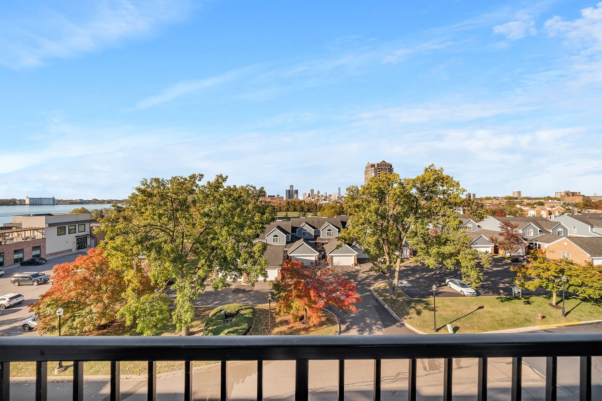 Waters Edge at Harbortown 31 of 37