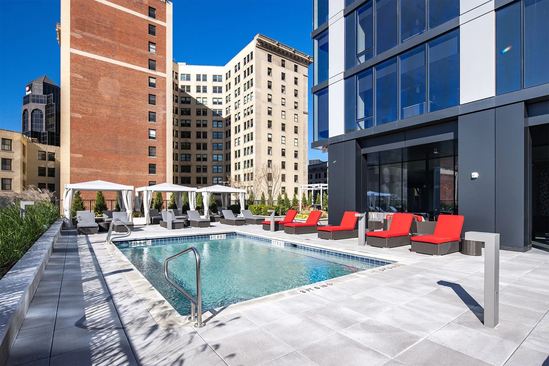 Luxury High-Rise Living in Cleveland’s Playhouse Square 29 of 32