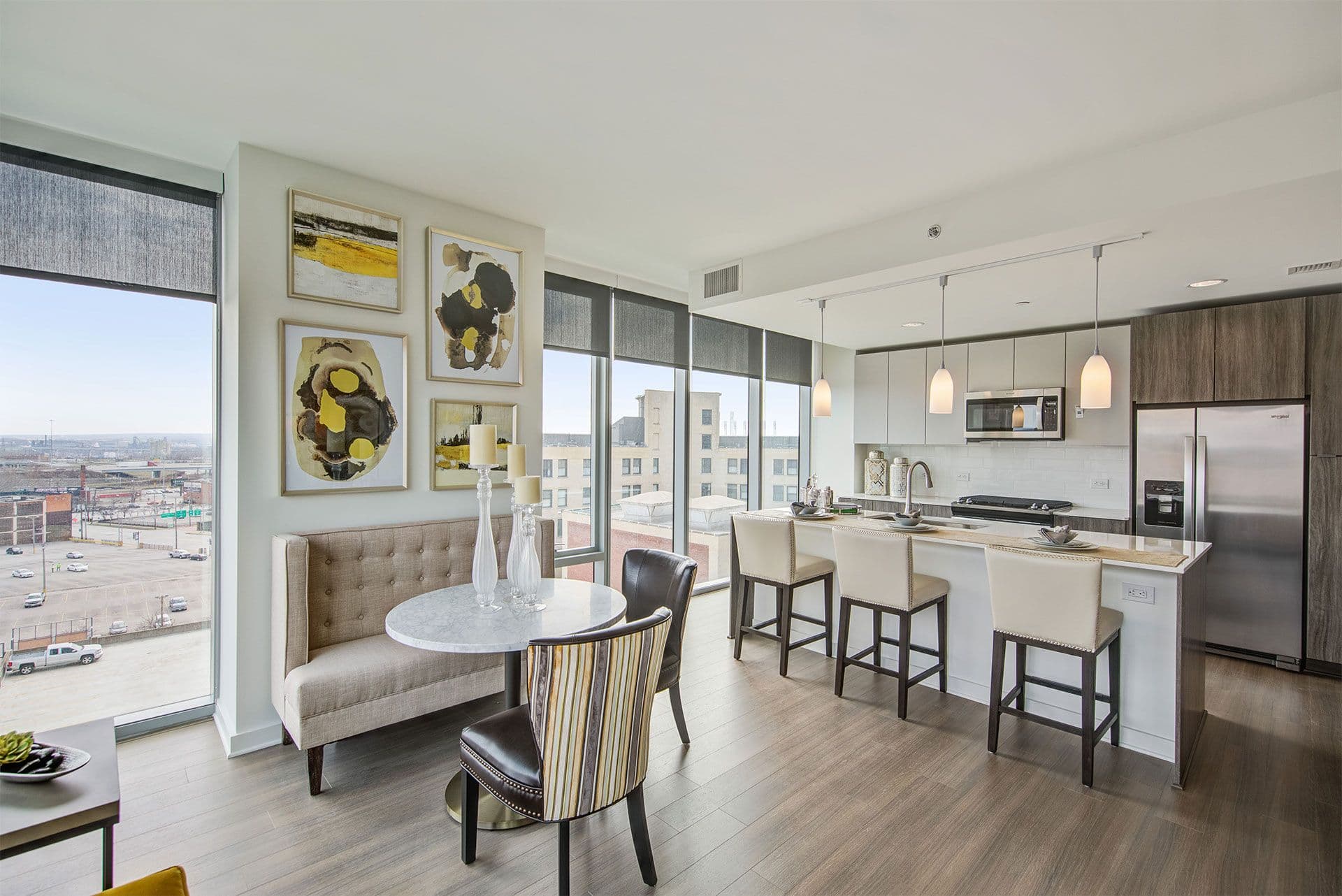 Luxury High-Rise Living in Cleveland’s Playhouse Square 10 of 32