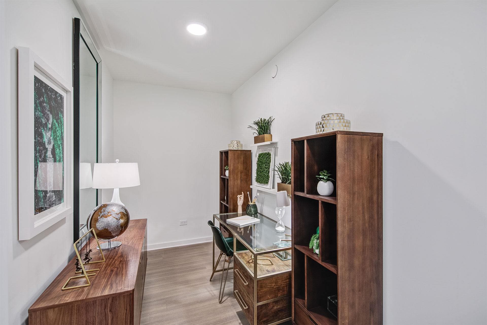 Luxury High-Rise Living in Cleveland’s Playhouse Square 17 of 32