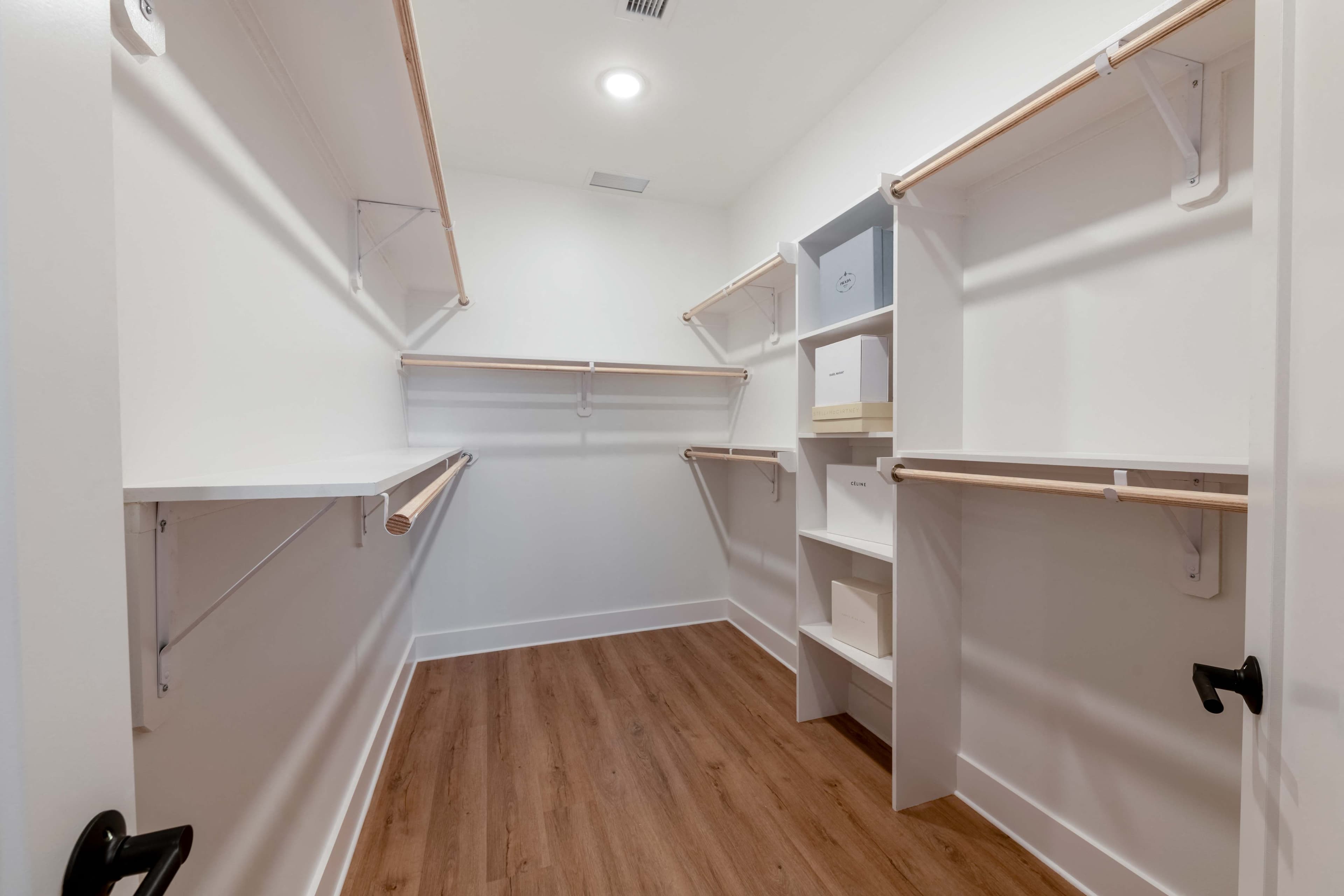 Peridot Residences 11 of 38